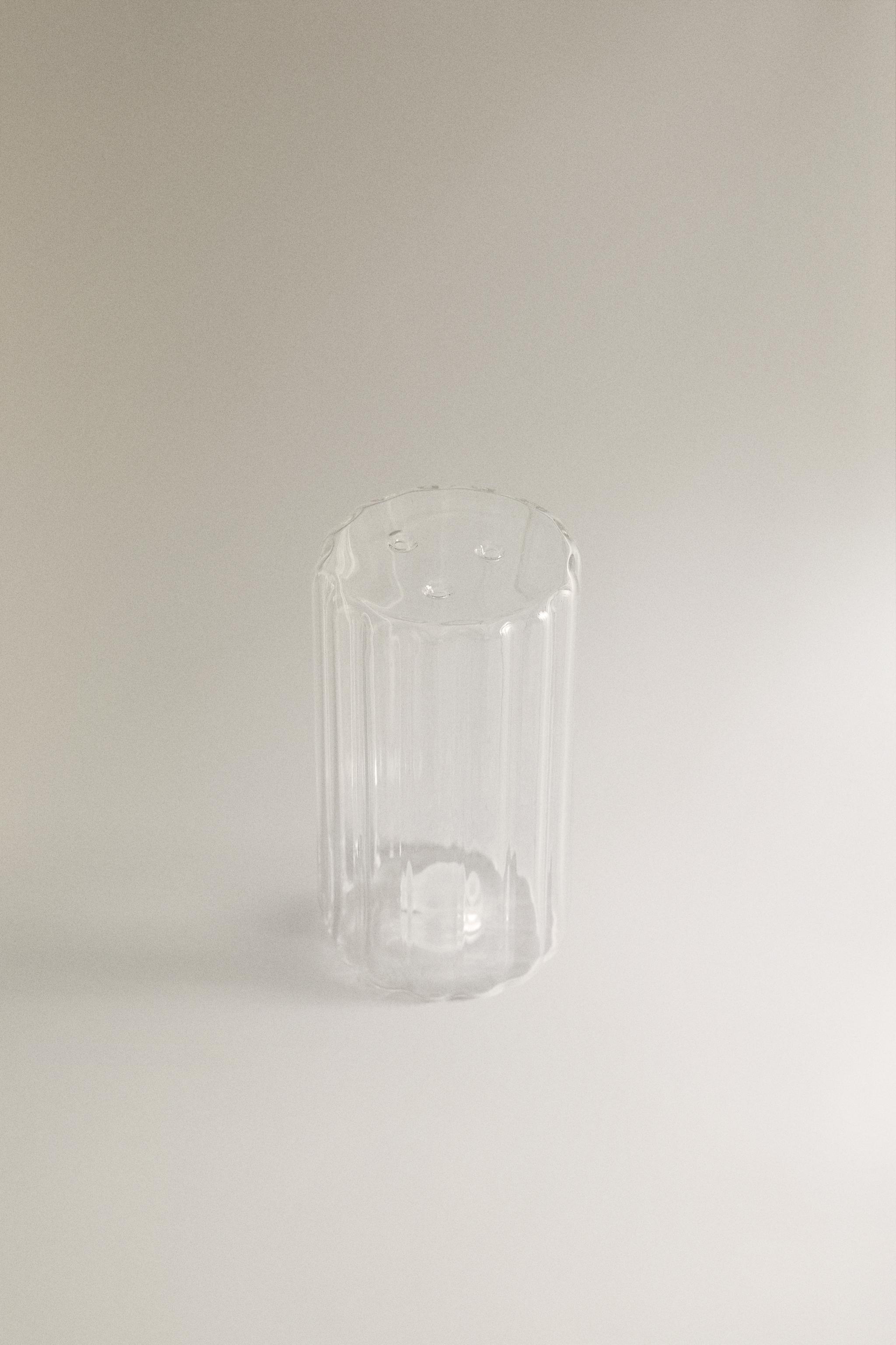 BOROSILICATE GLASS SALT SHAKER