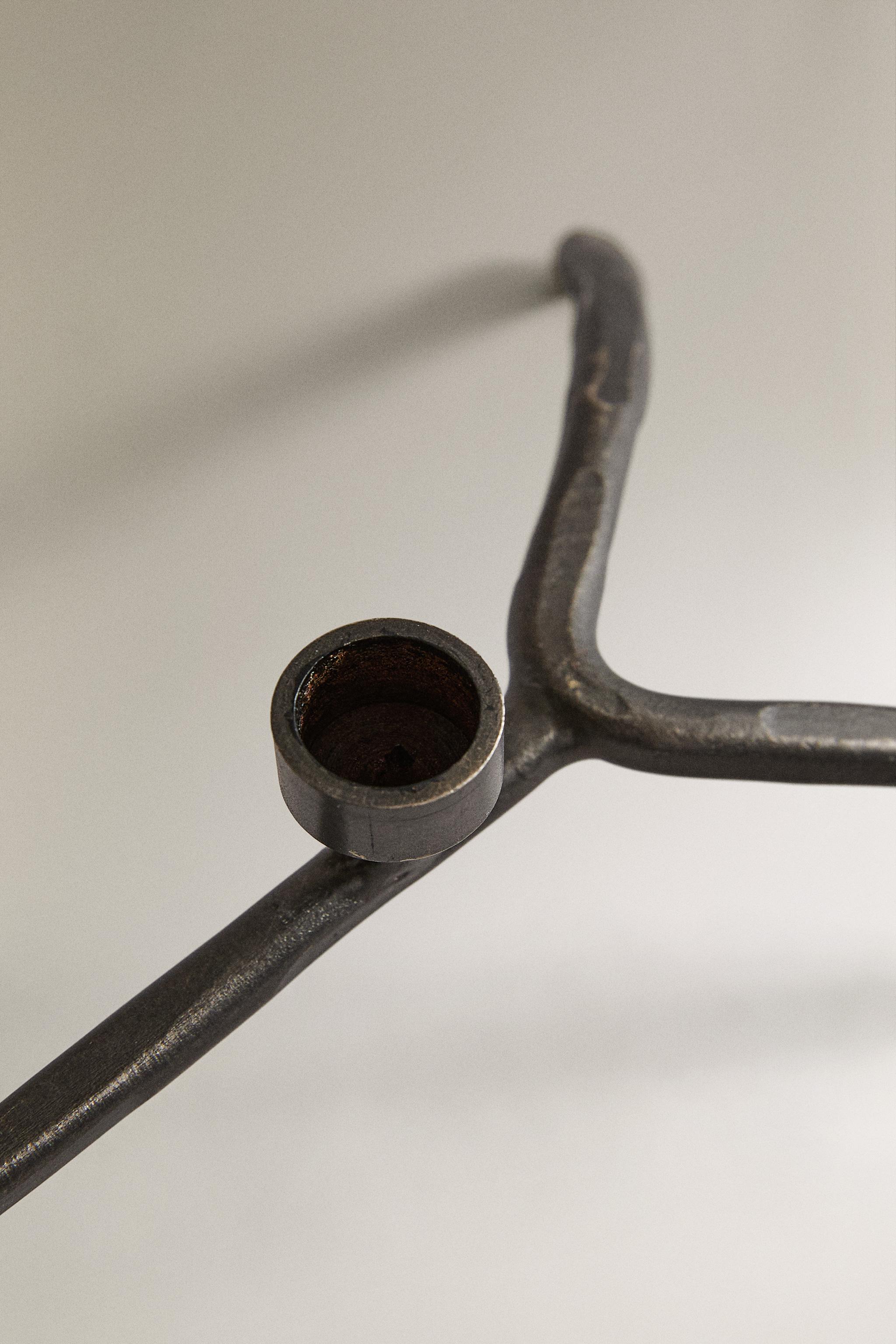 MULTIPLE CANDLESTICK