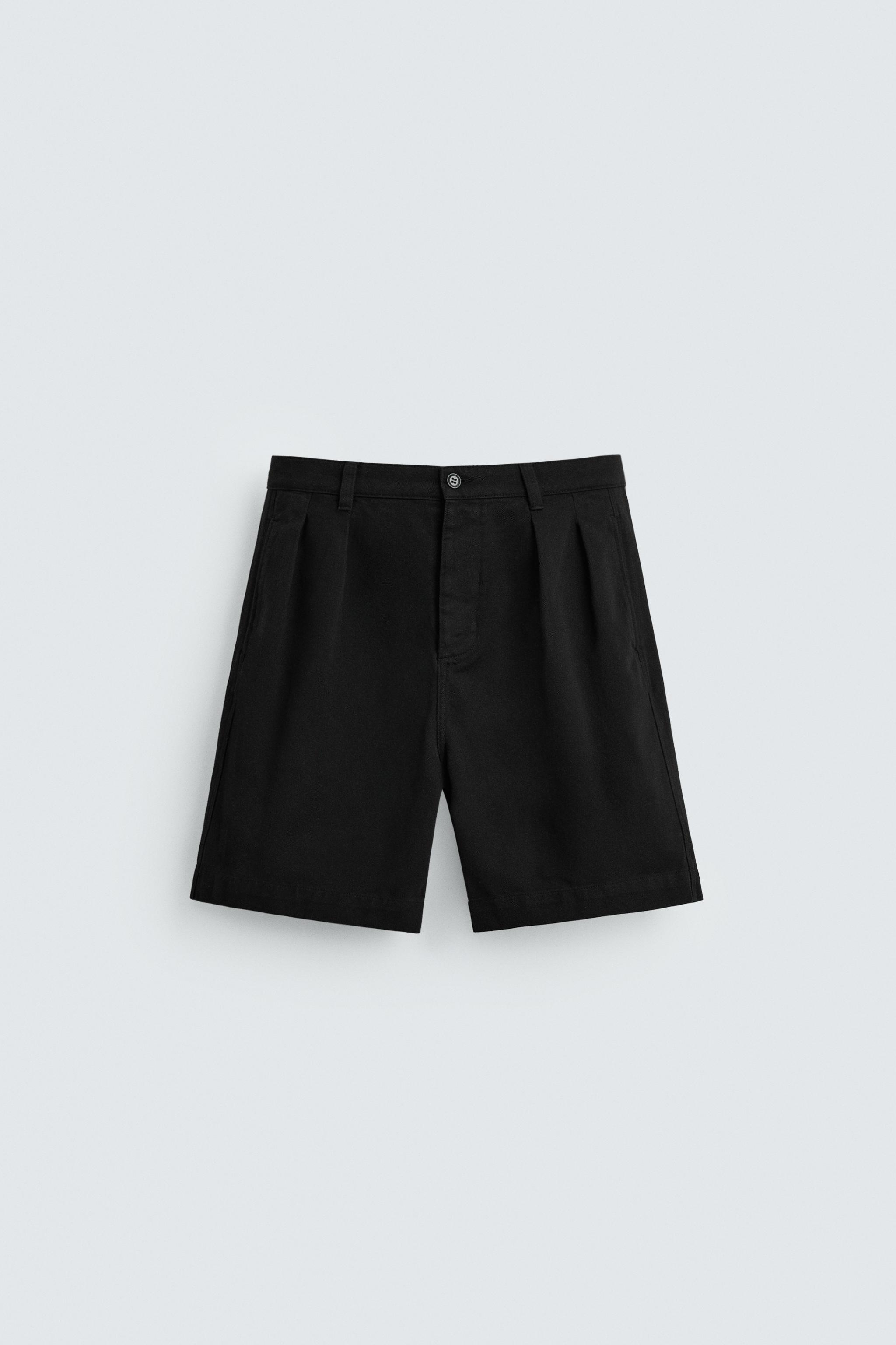 RELAXED FIT PLEATED BERMUDA SHORTS