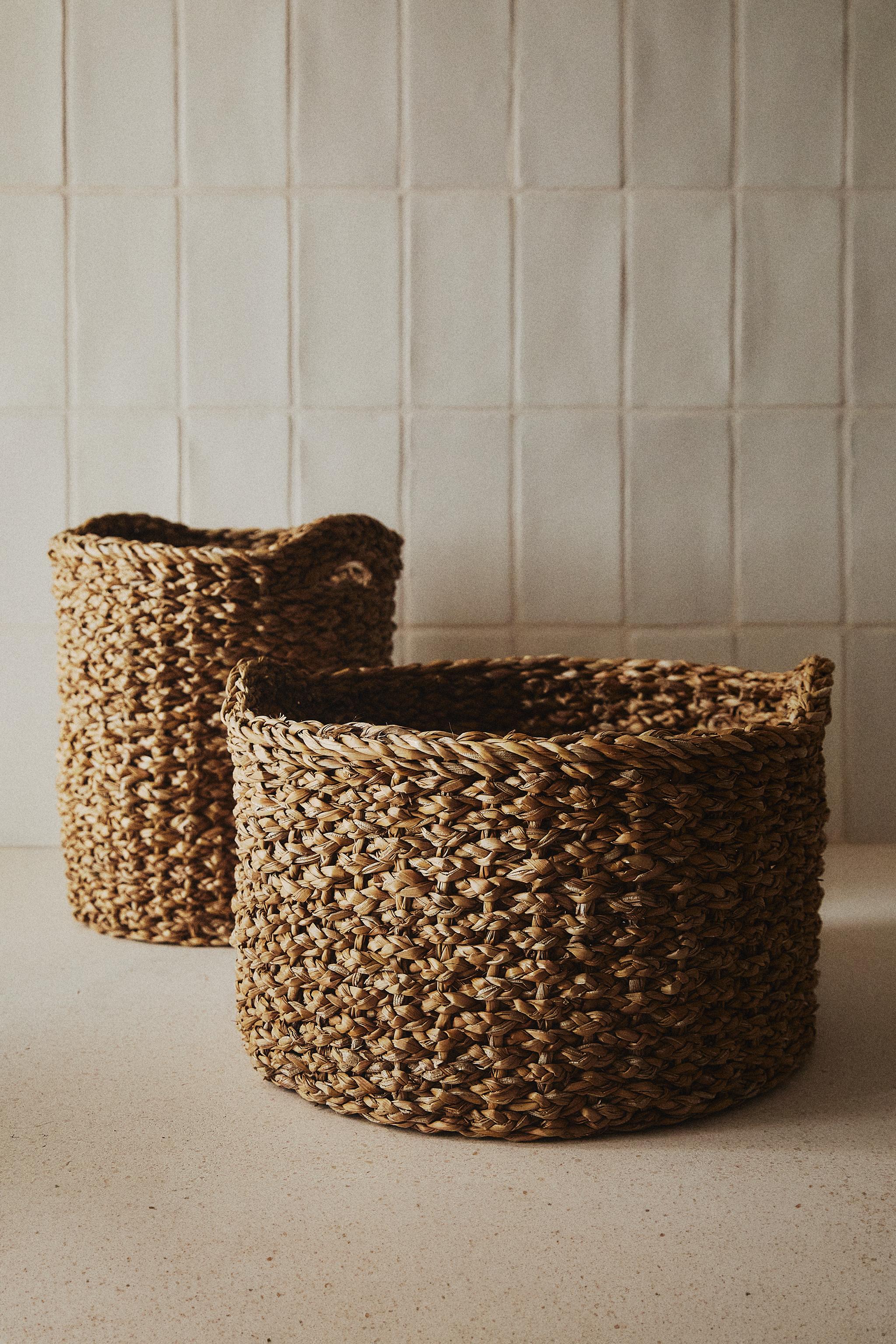 CYLINDRICAL SEAGRASS BASKET