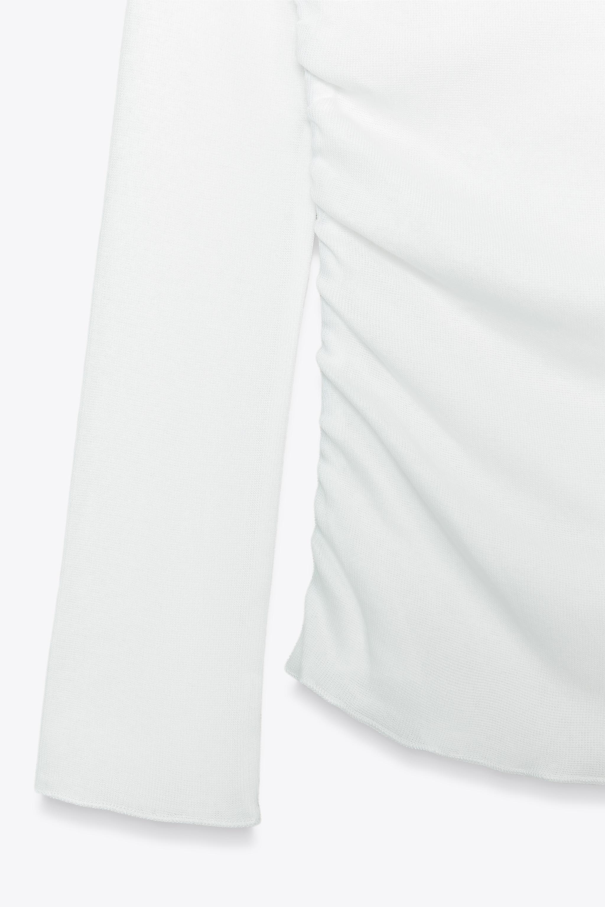 STRAPLESS RUCHED TOP