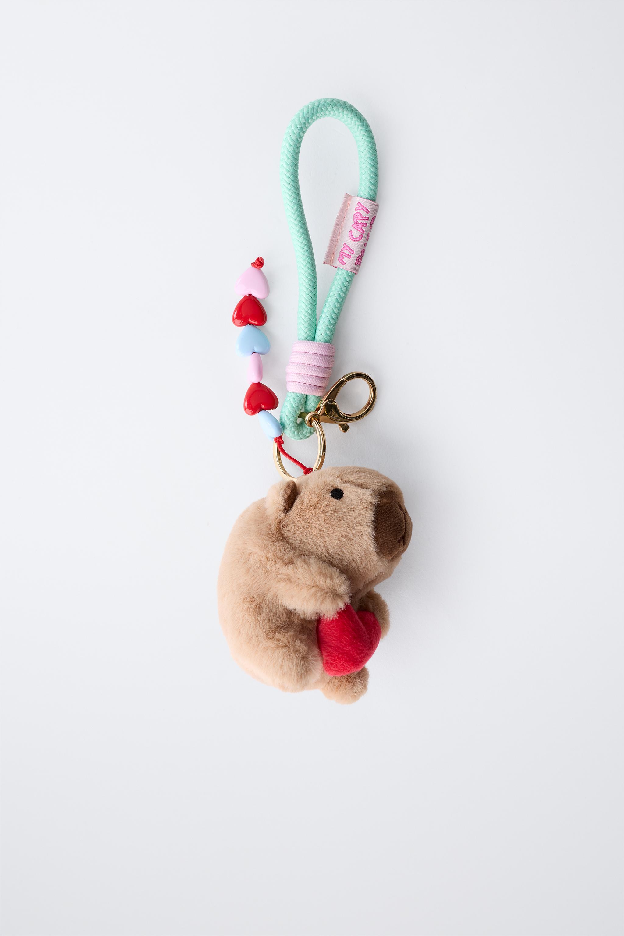 CAPYBARA KEYCHAIN