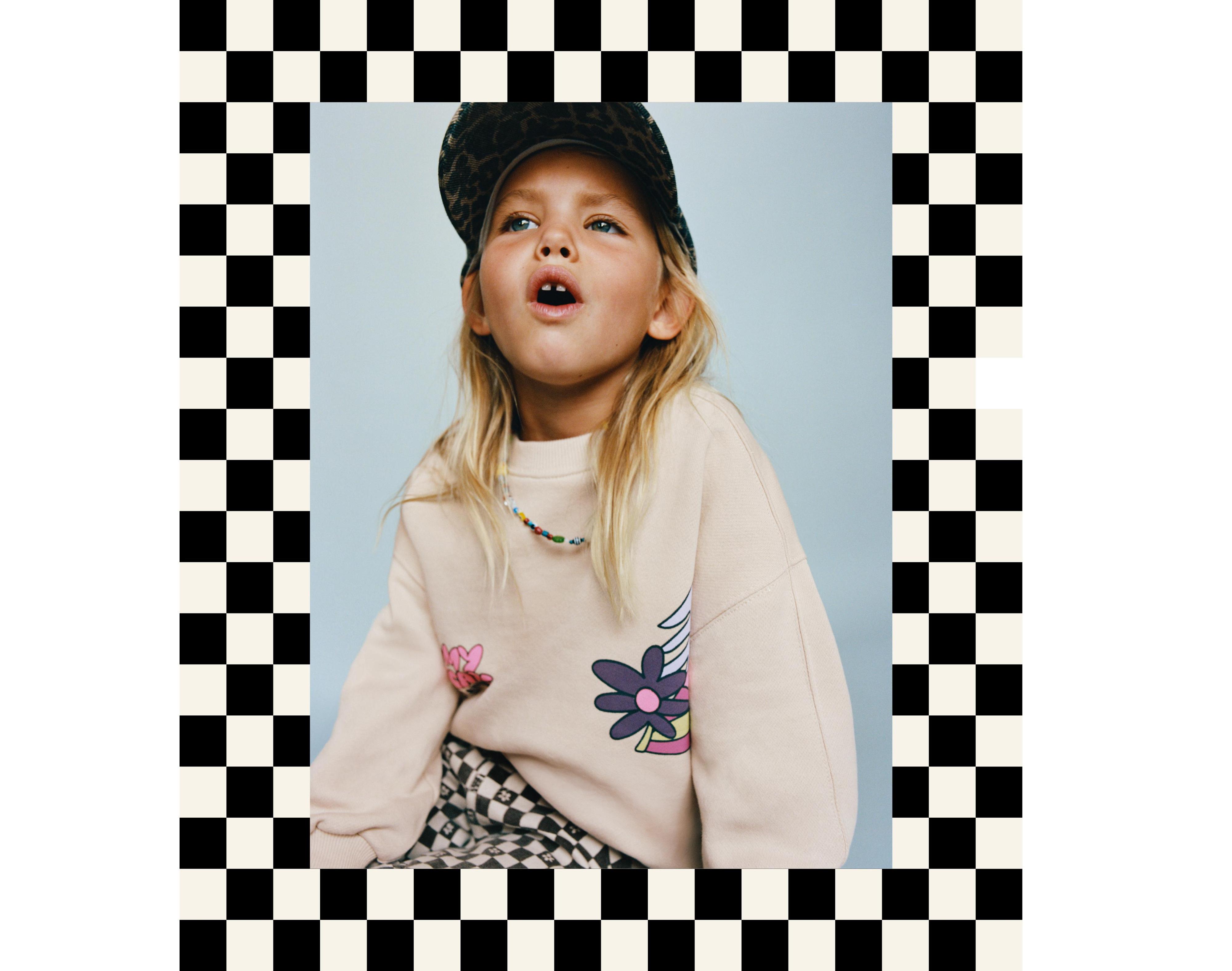 MOUNTAIN PRINT SWEATSHIRT