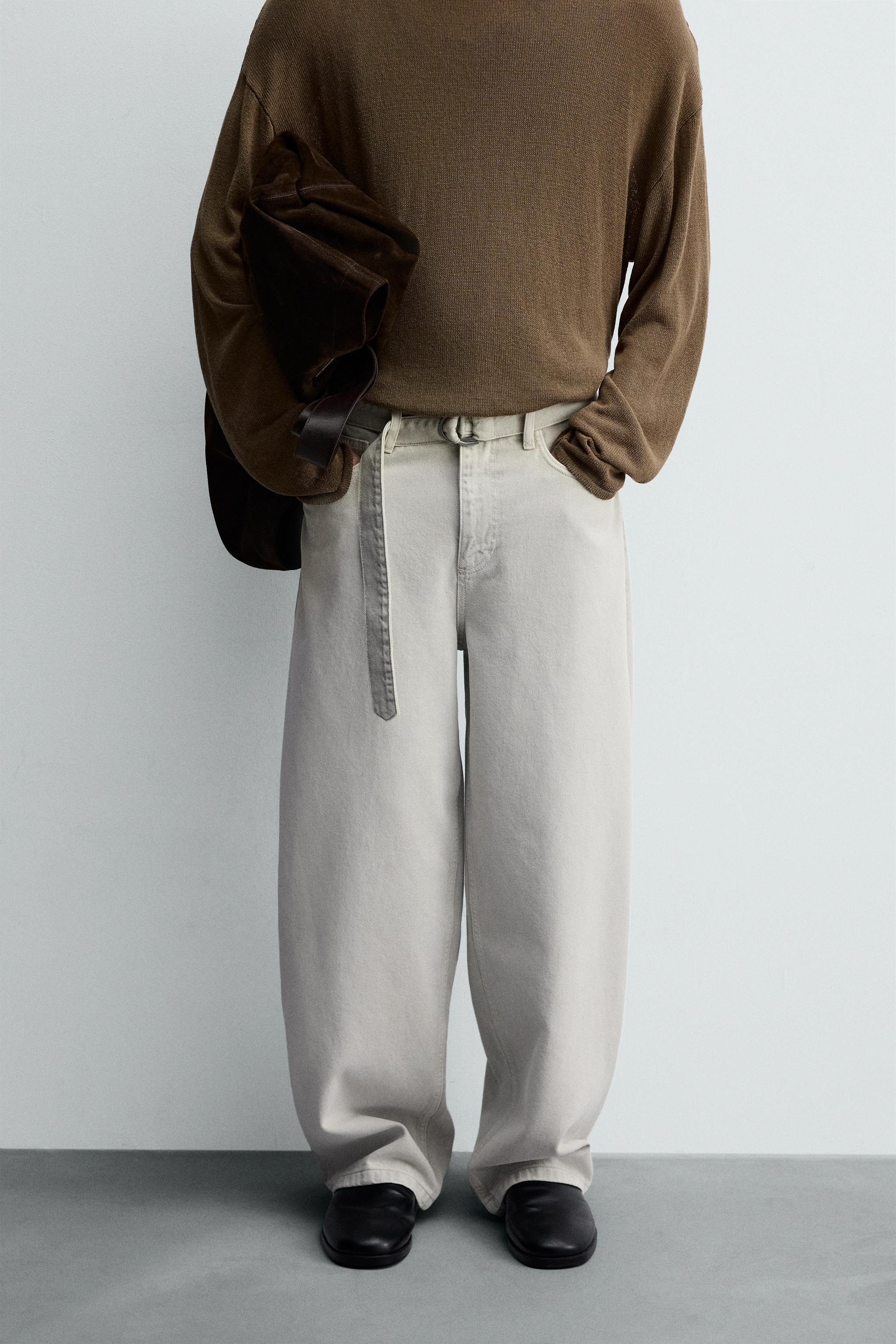 RELAXED FIT BELTED JEANS