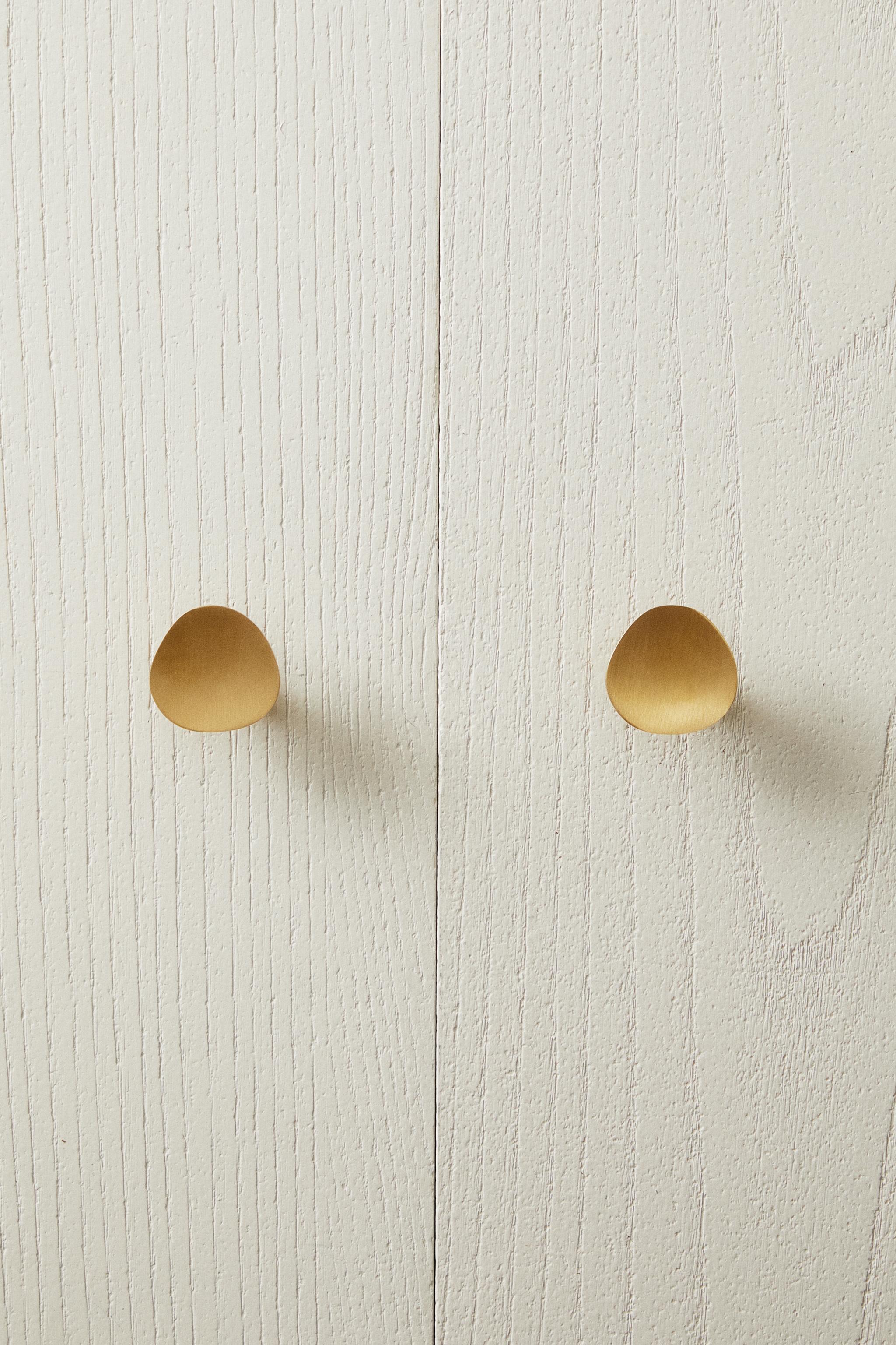 SET OF BRASS KNOBS (SET OF 2)