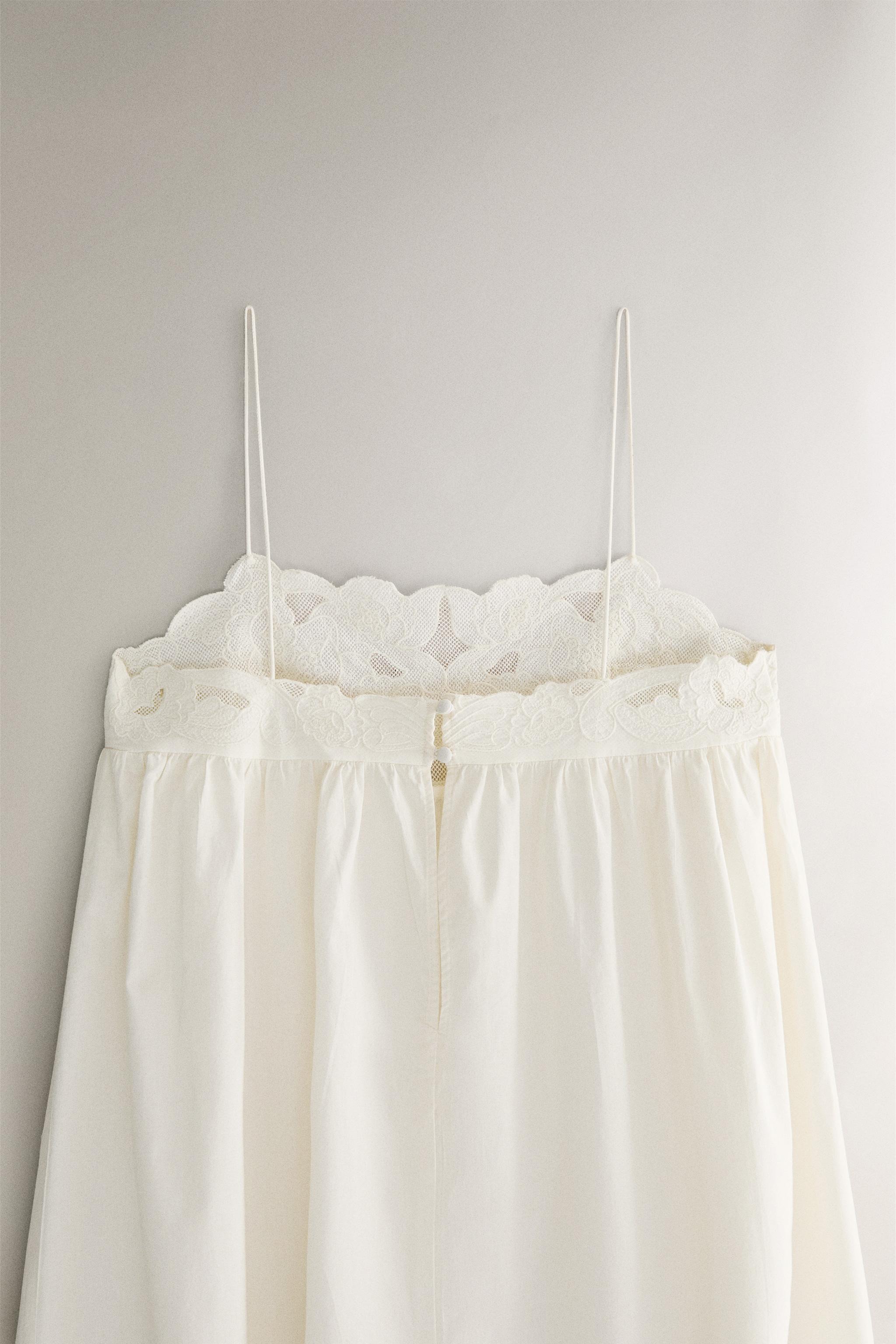 EMBROIDERED COTTON NIGHTGOWN