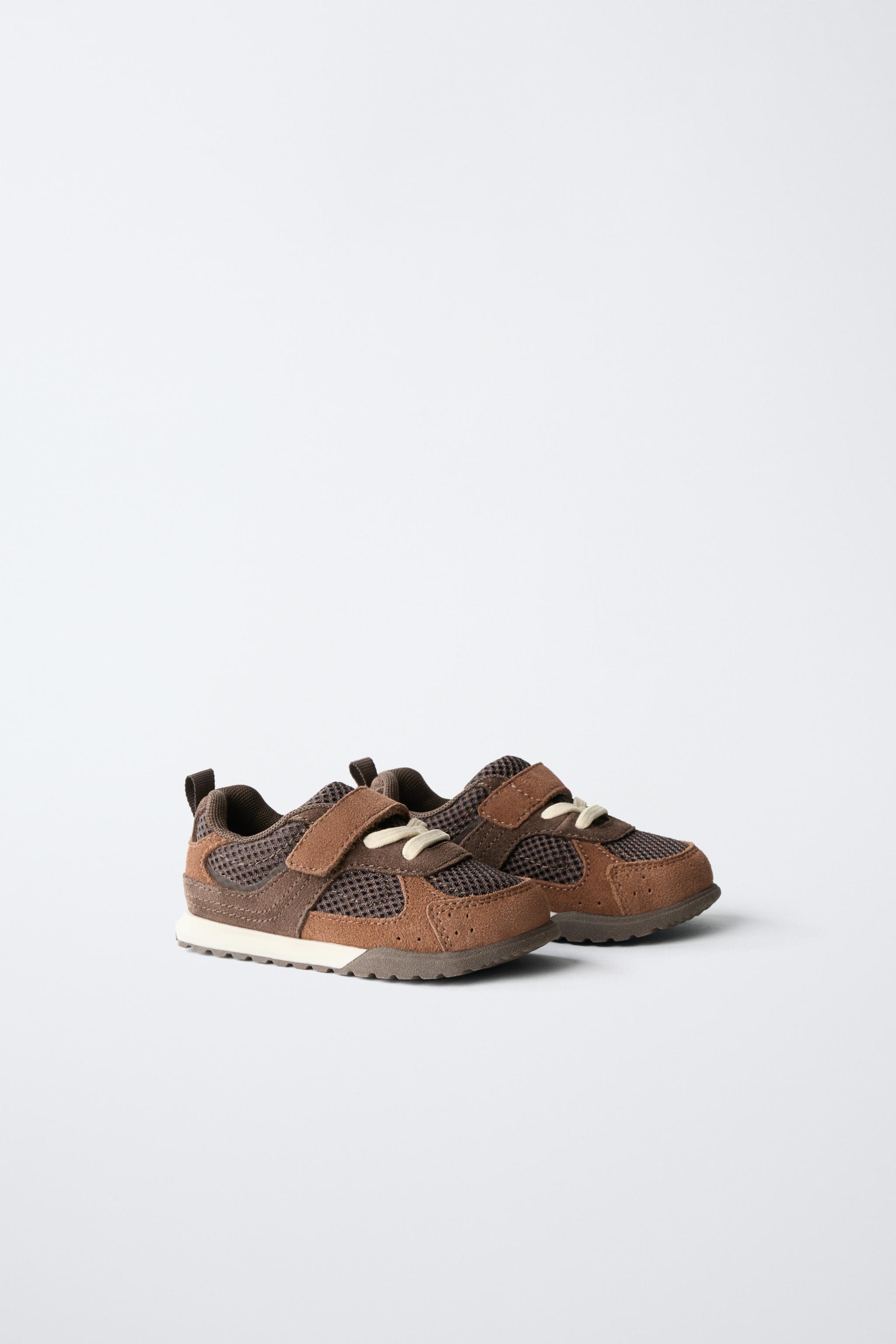 BAREFOOT MULTI-PIECE SNEAKERS