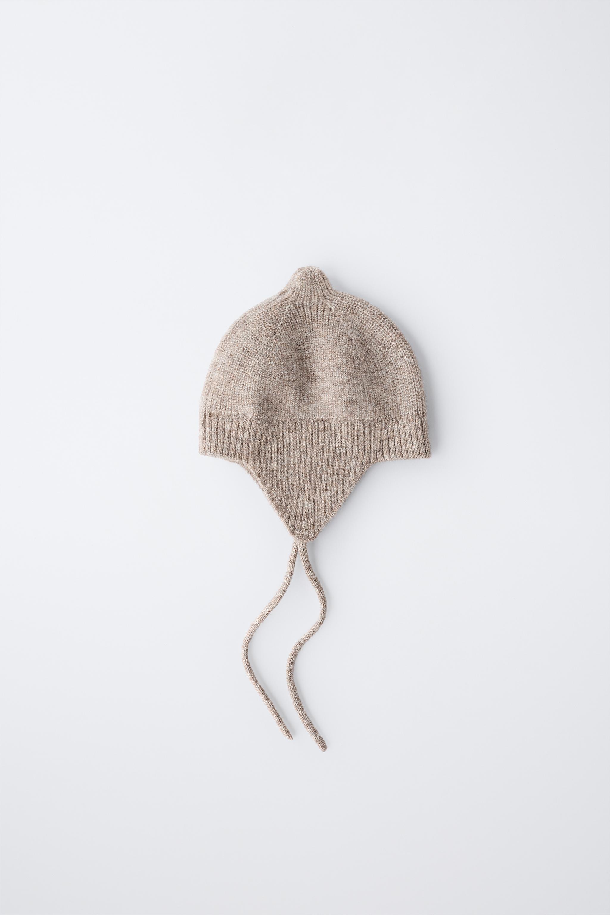 POINTED WOOL AND CASHMERE HAT