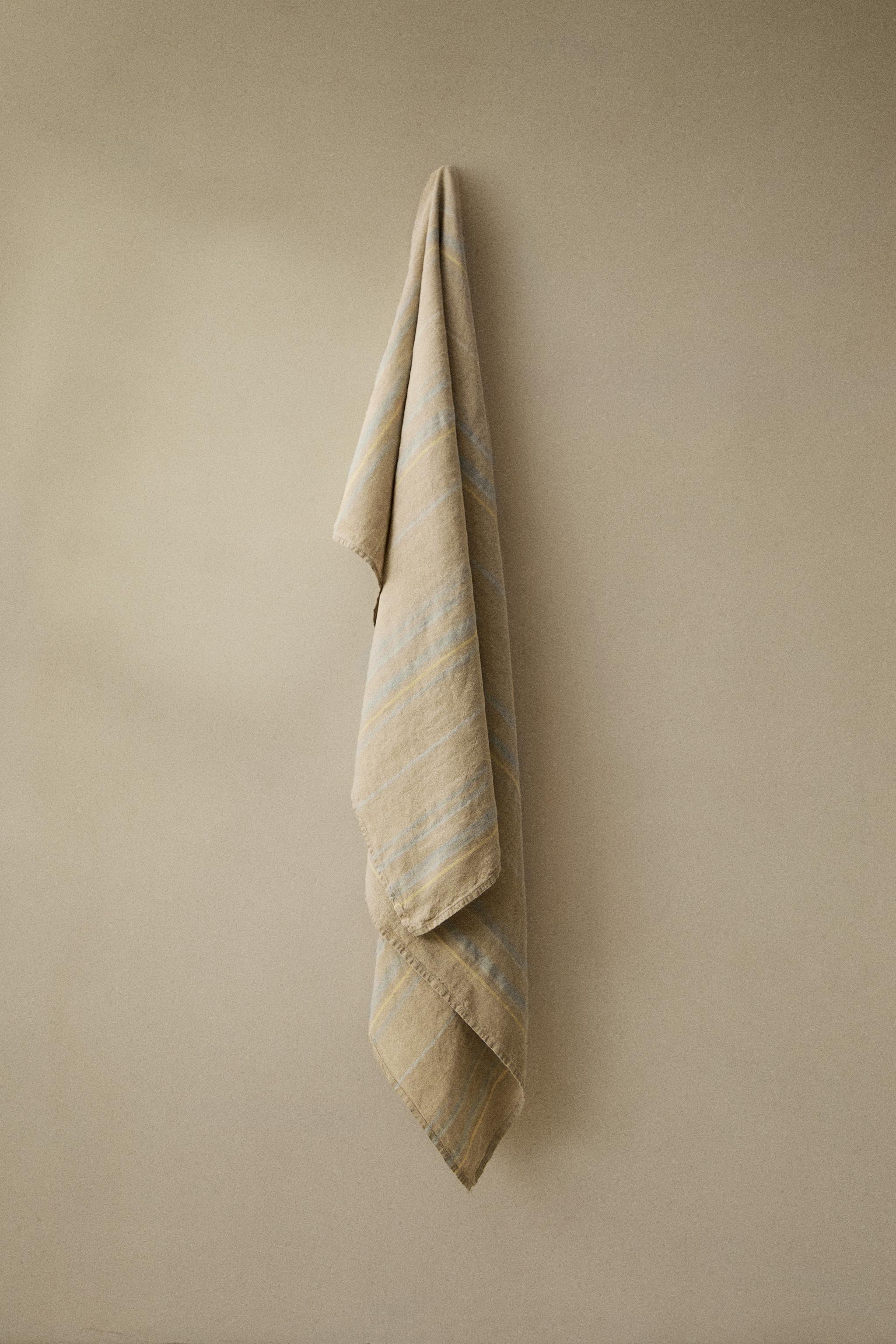 STRIPED LINEN BATH TOWEL