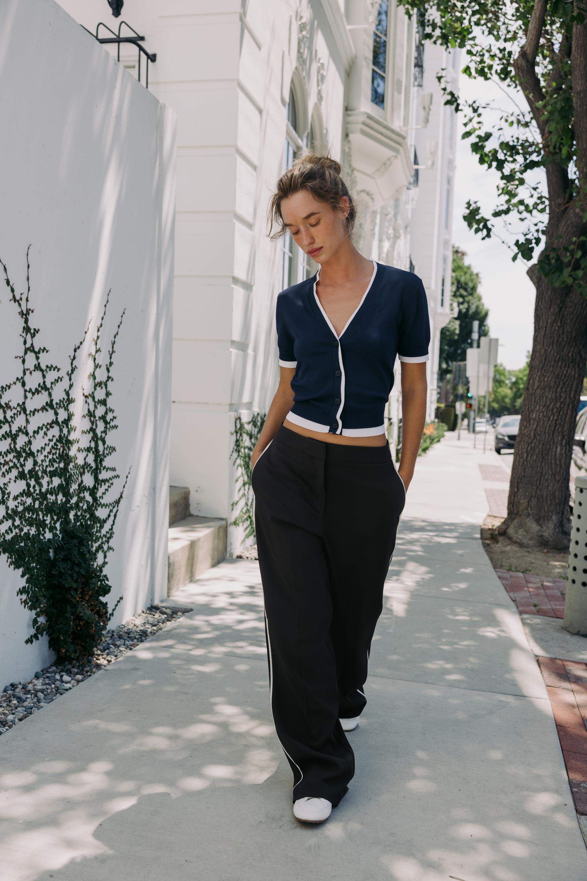 DOUBLE-LAYER TRIM CARDIGAN