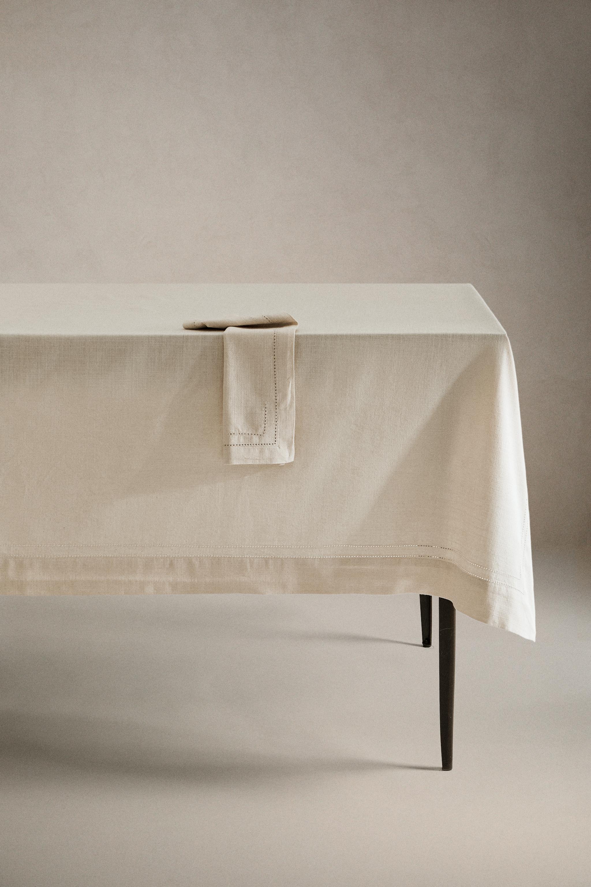 HEMSTITCHED COTTON TABLECLOTH