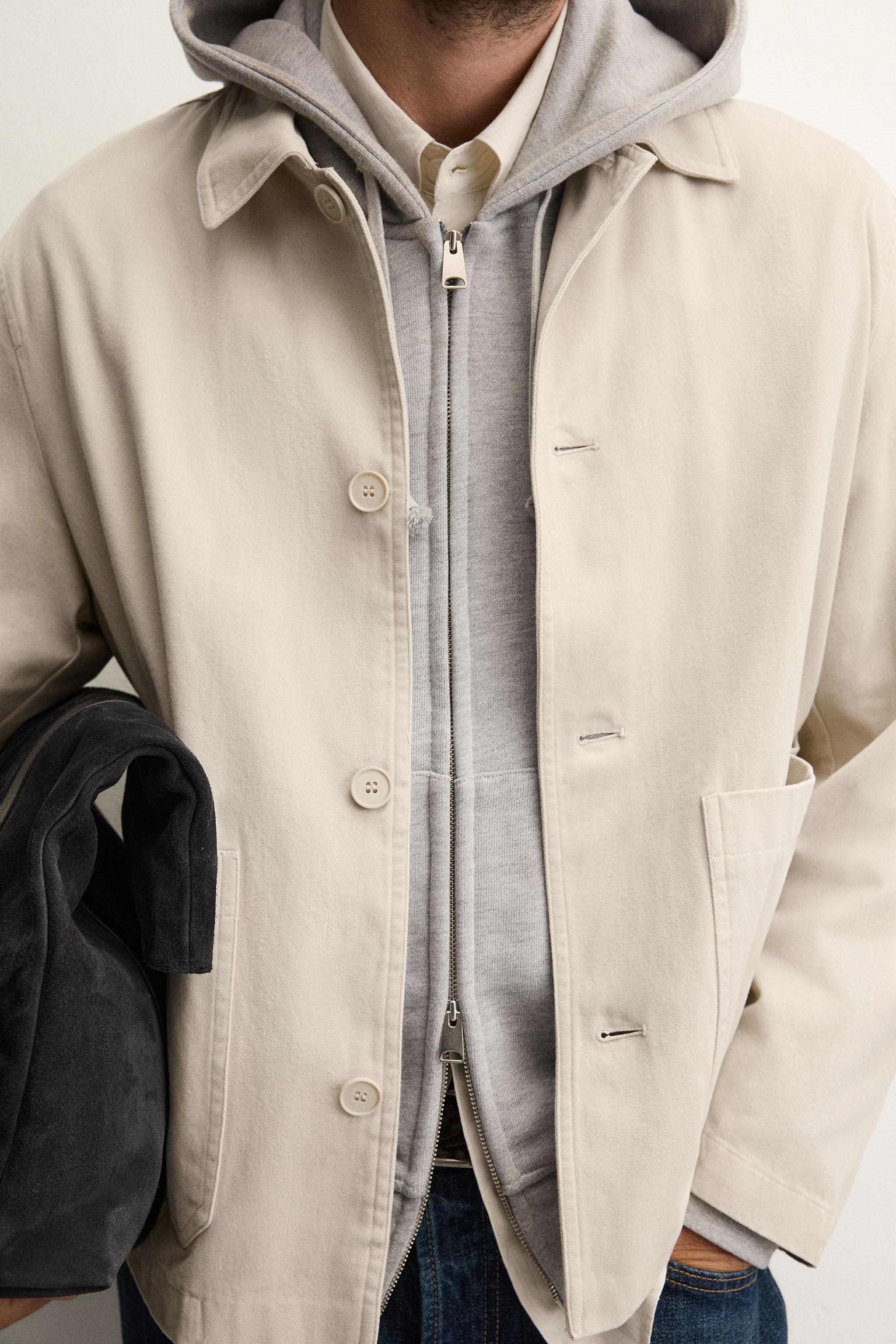 LIGHTWEIGHT JACKET WITH POCKETS