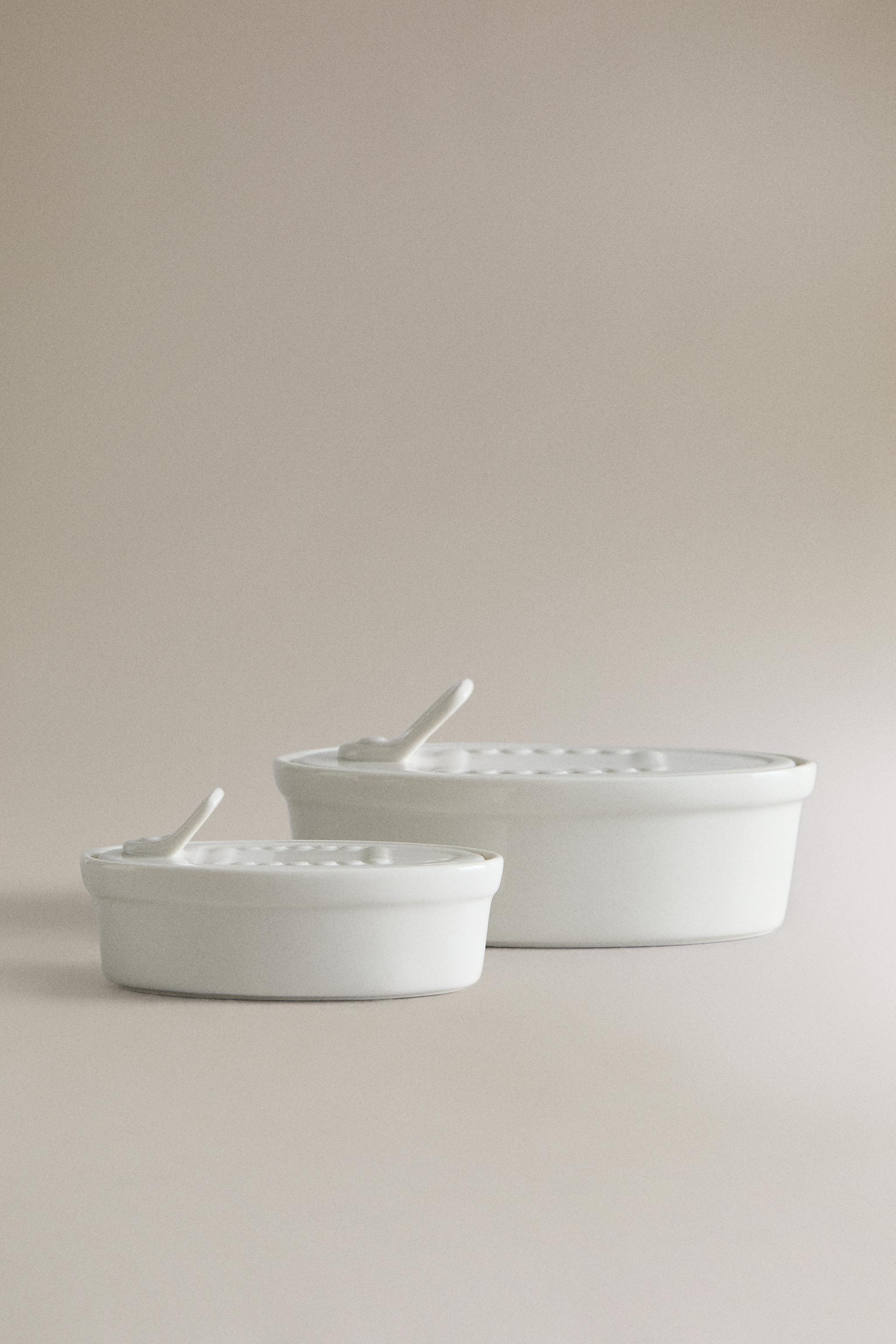 FOOD-TIN-SHAPED CERAMIC JAR