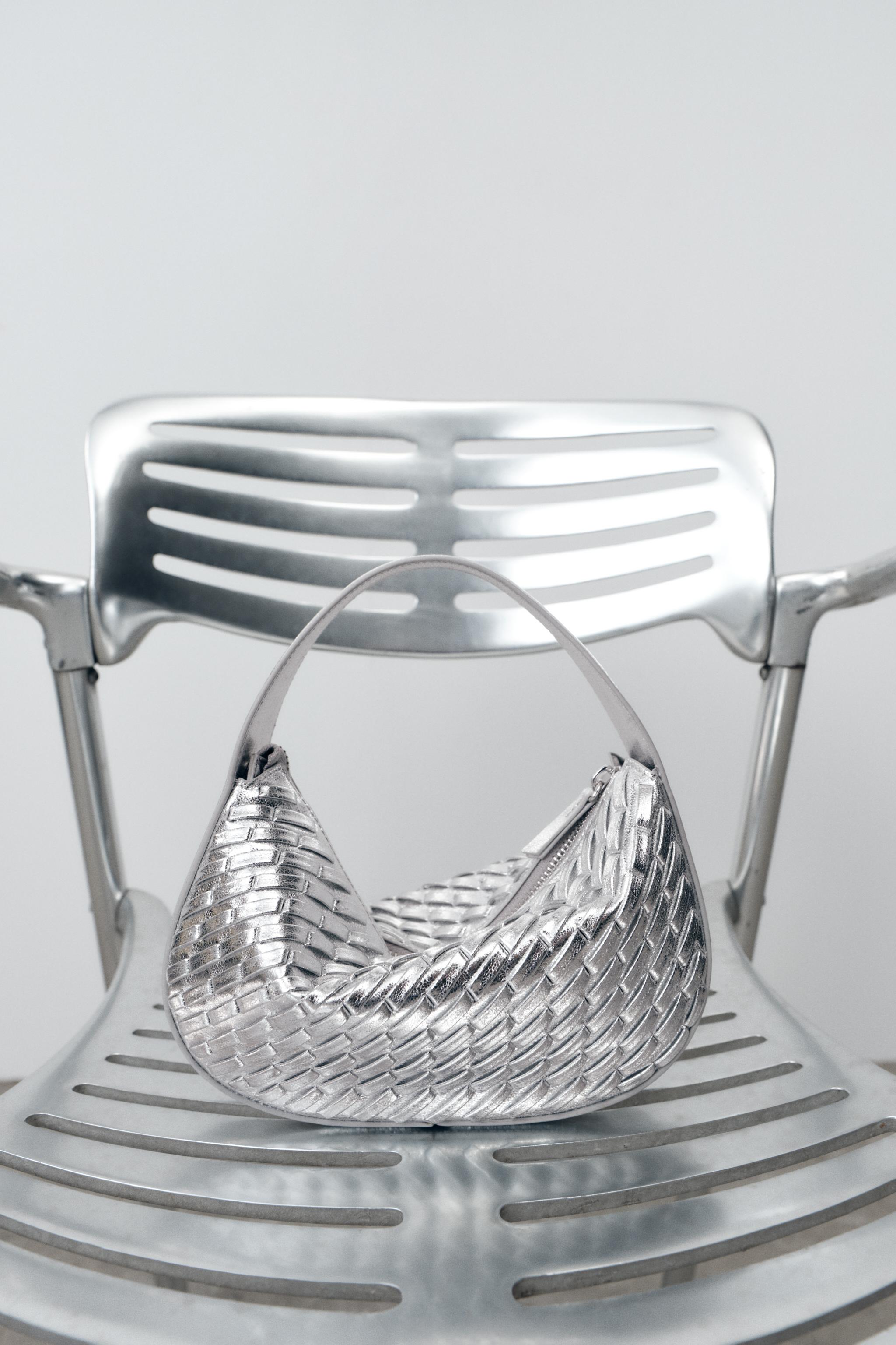 WOVEN EFFECT HANDBAG