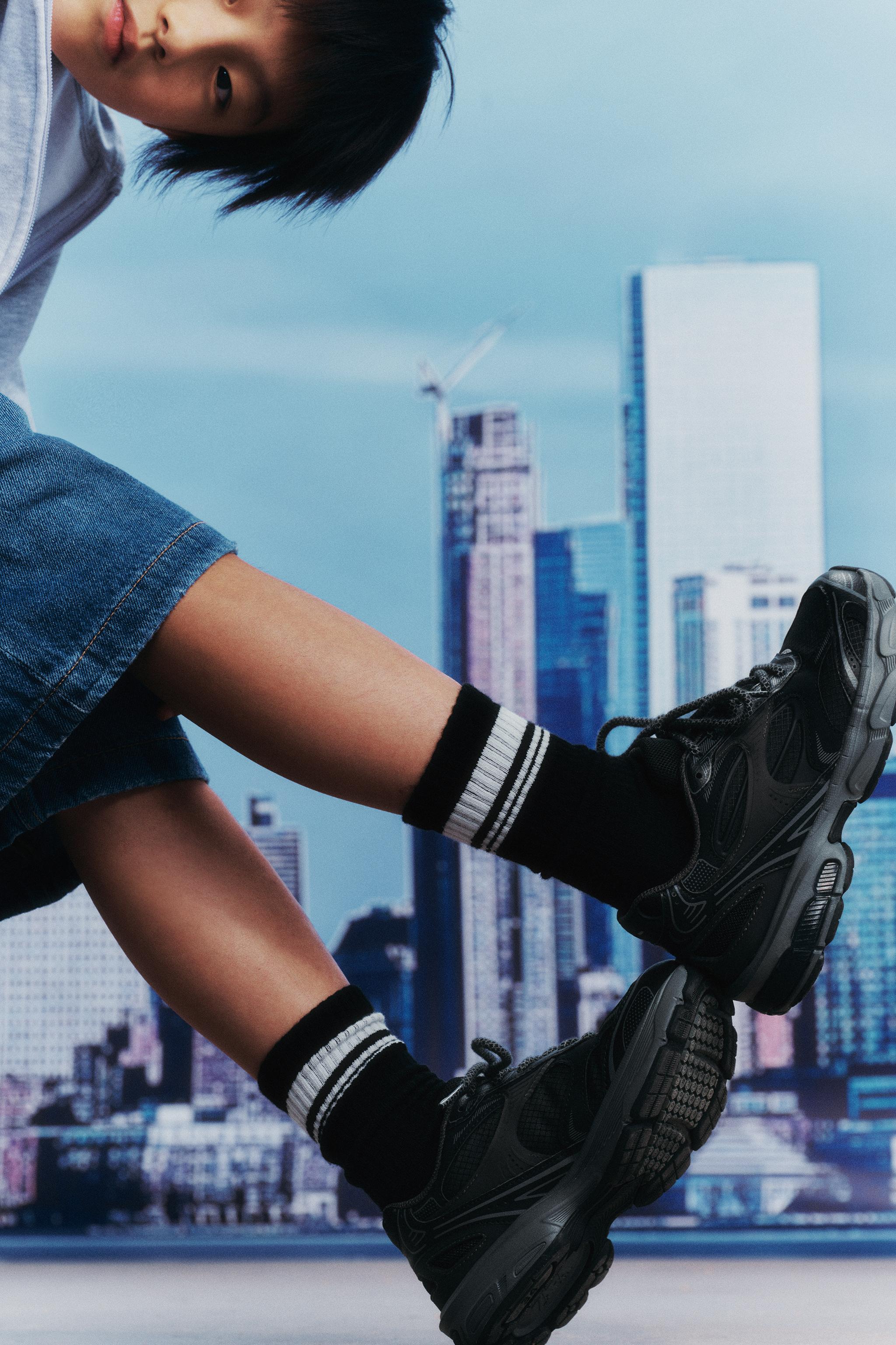 MULTI-PIECE SNEAKERS