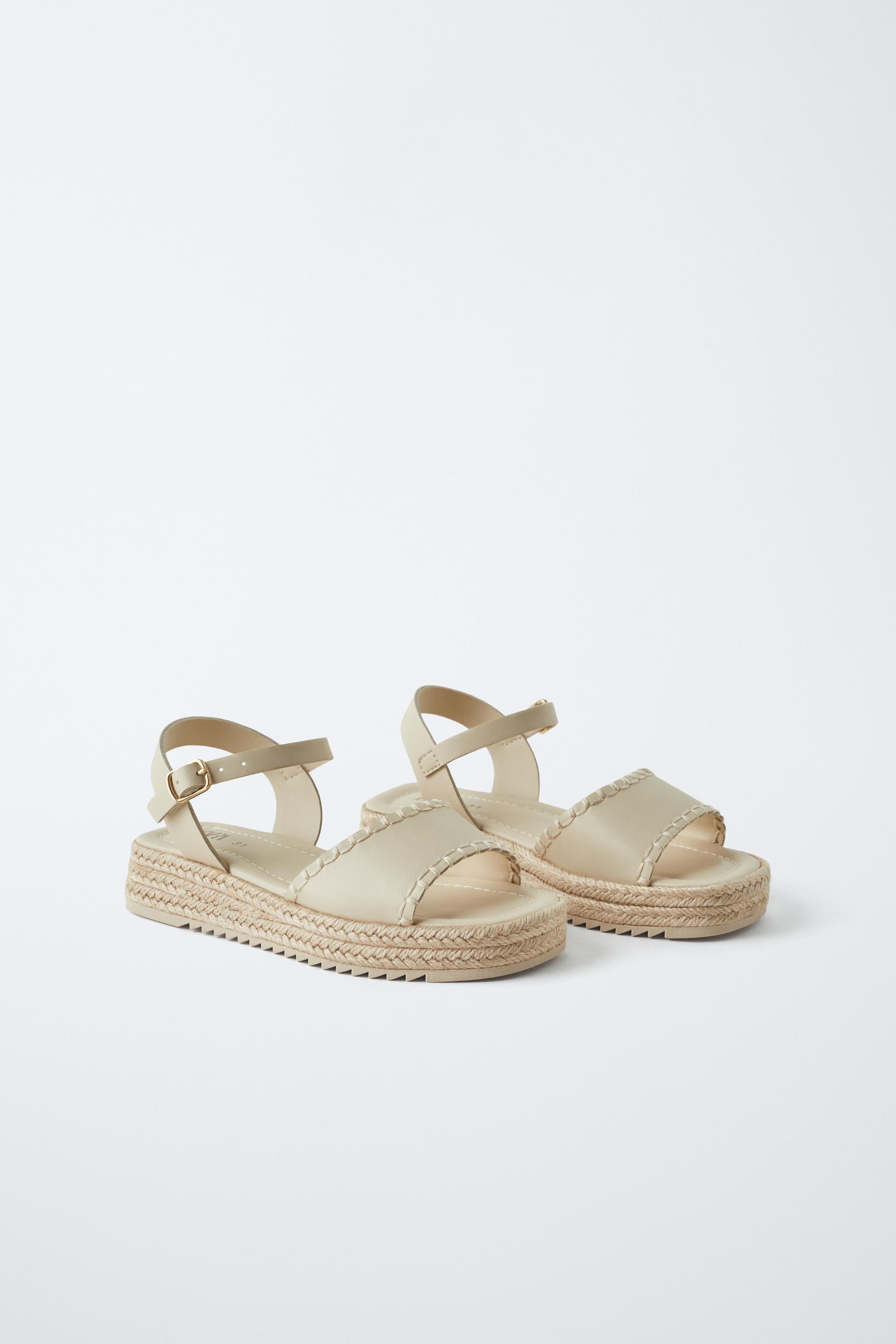 CHUNKY PLATFORM SANDALS