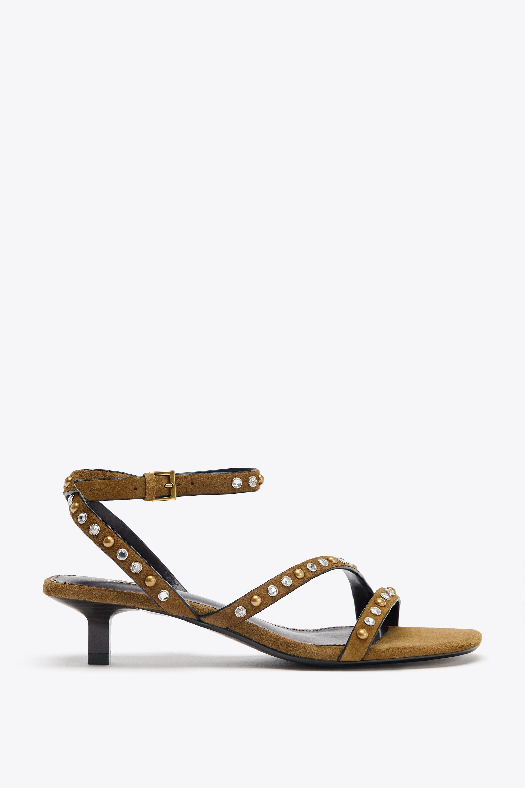 SPLIT LEATHER STUDDED KITTEN SANDAL