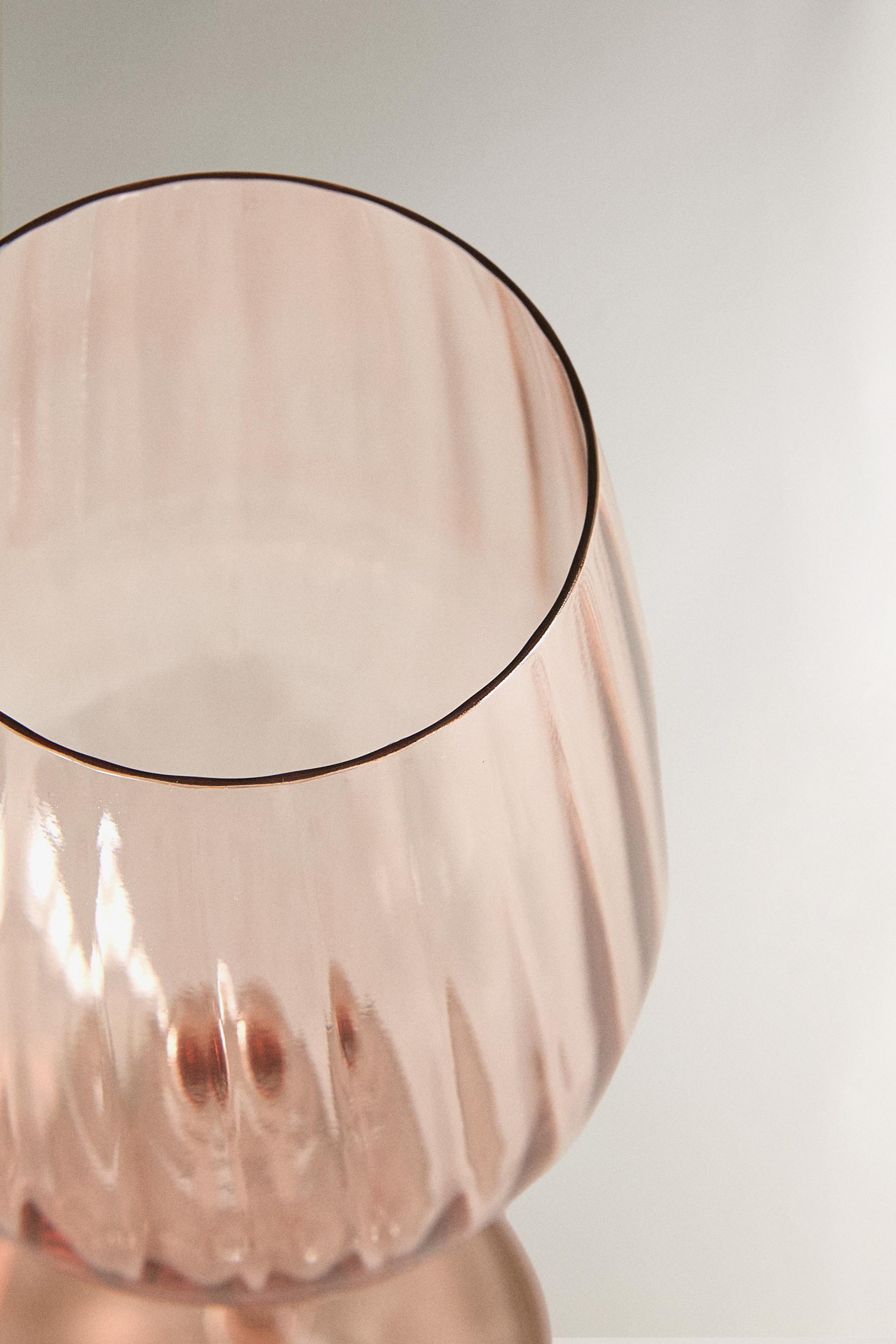 OPTICAL-DESIGN CRYSTALLINE WINE GLASS