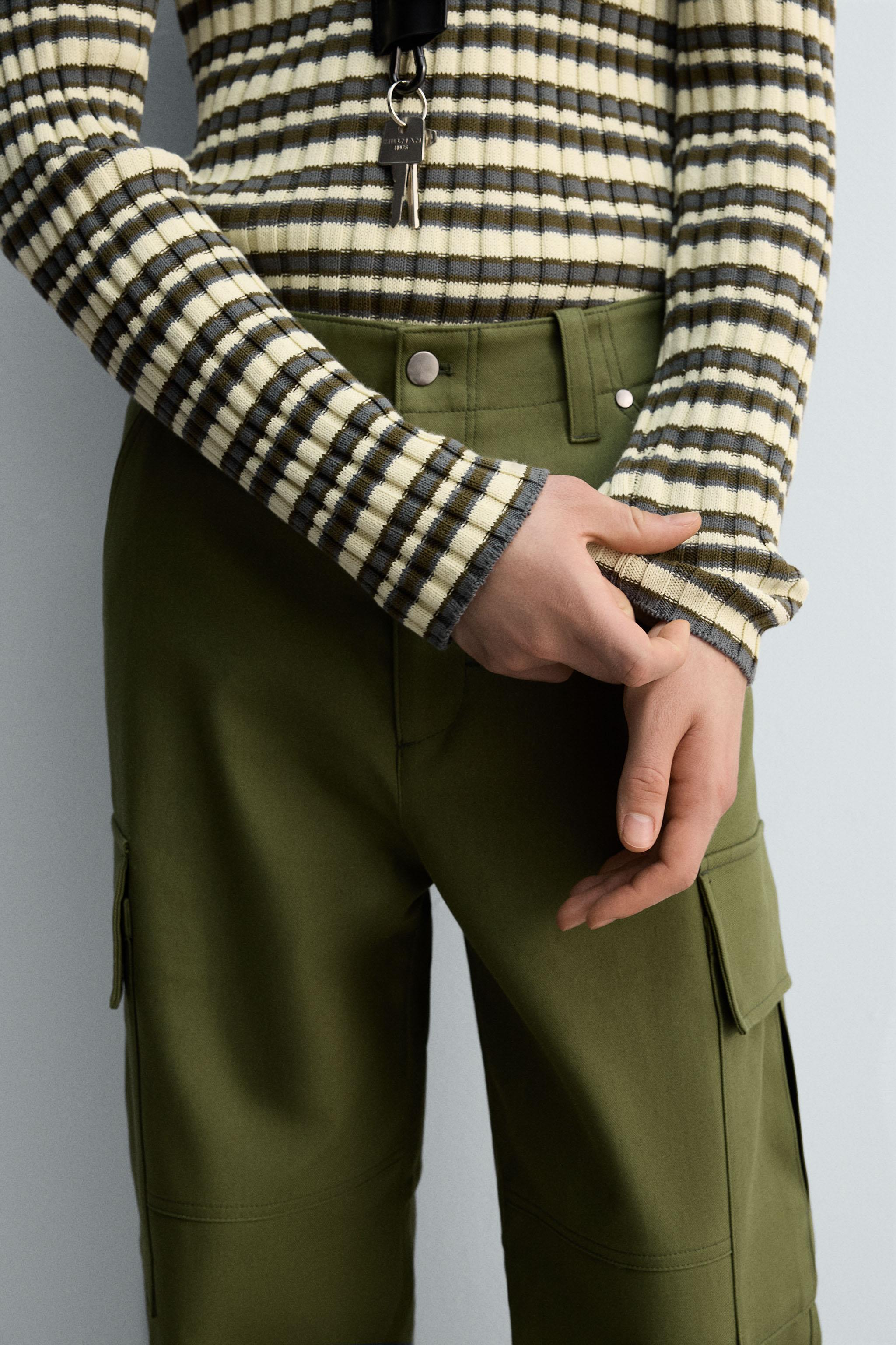 RELAXED FIT CARGO PANTS