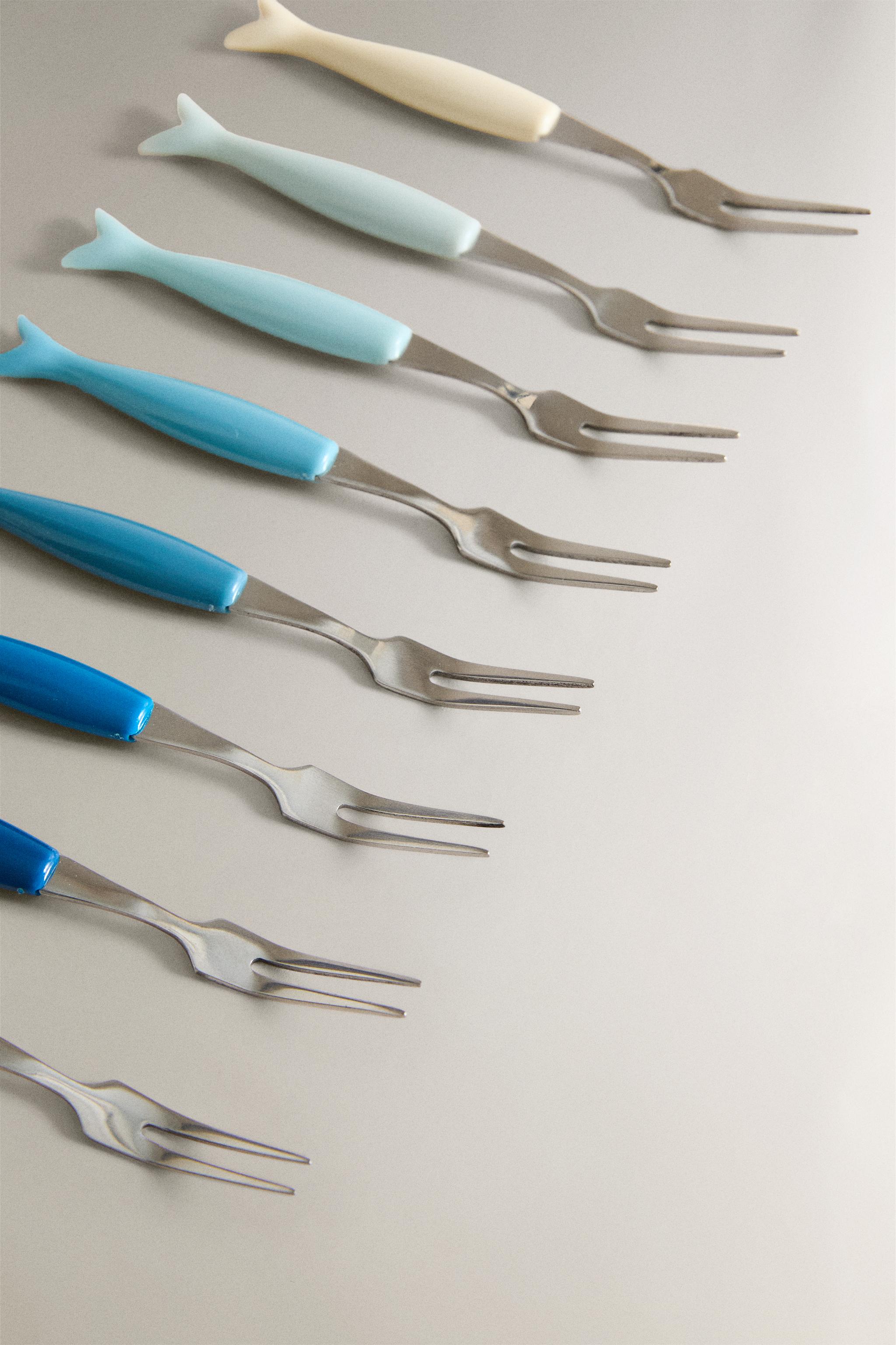 SET OF FISH APPETIZER FORKS (SET OF 8)