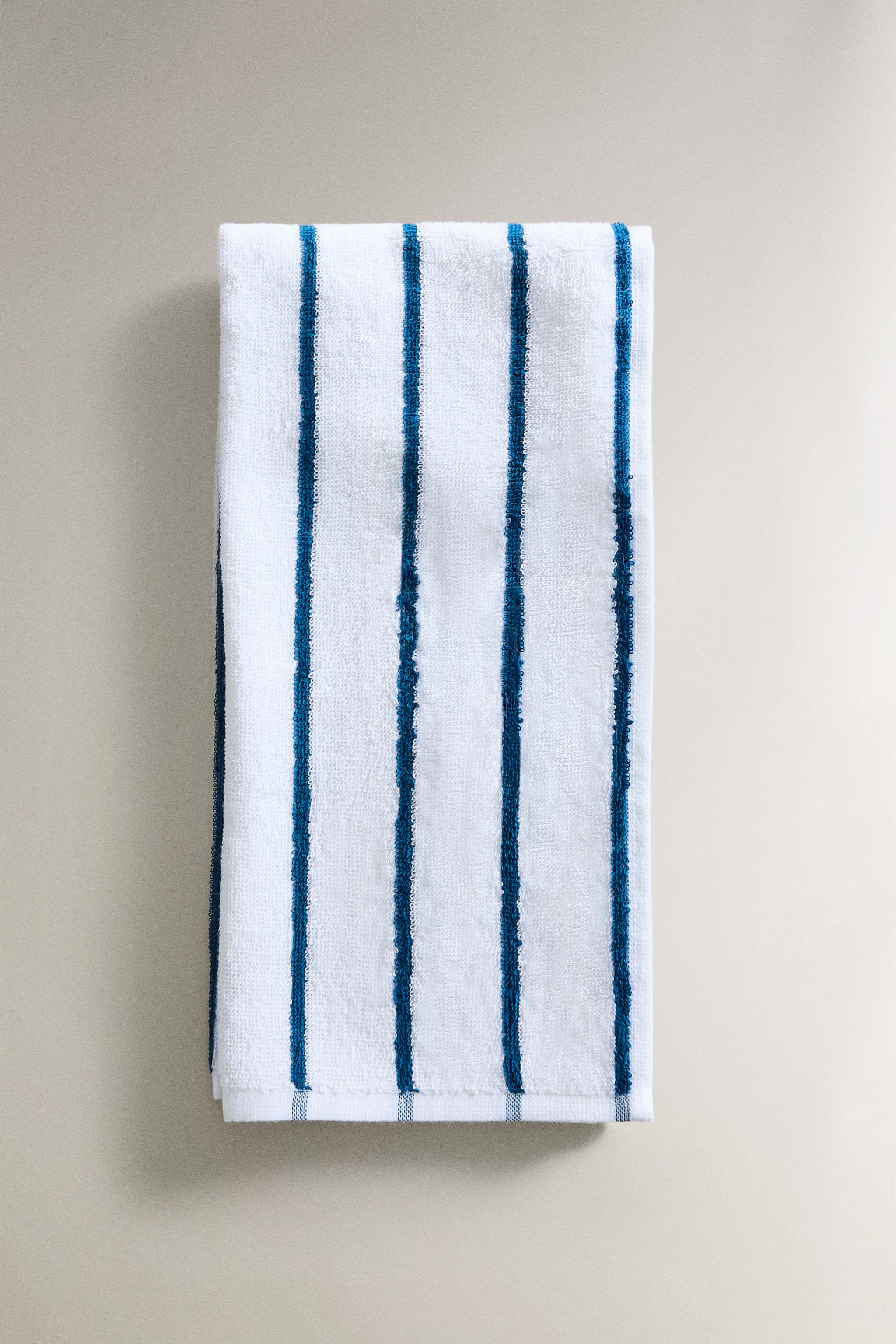 TERRYCLOTH KITCHEN TOWEL WITH STRIPED DESIGN