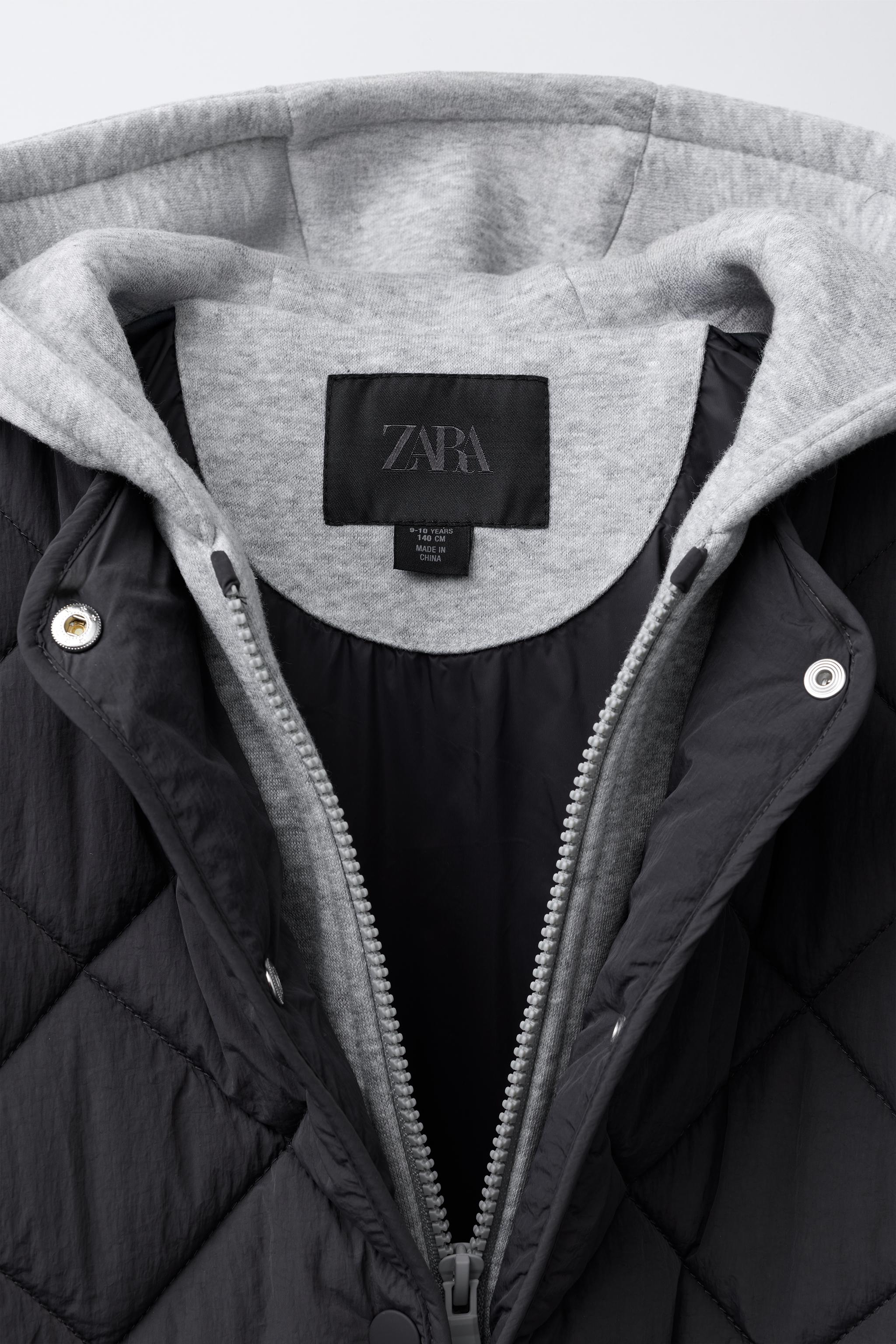 HOODED SWEATSHIRT PUFFER JACKET