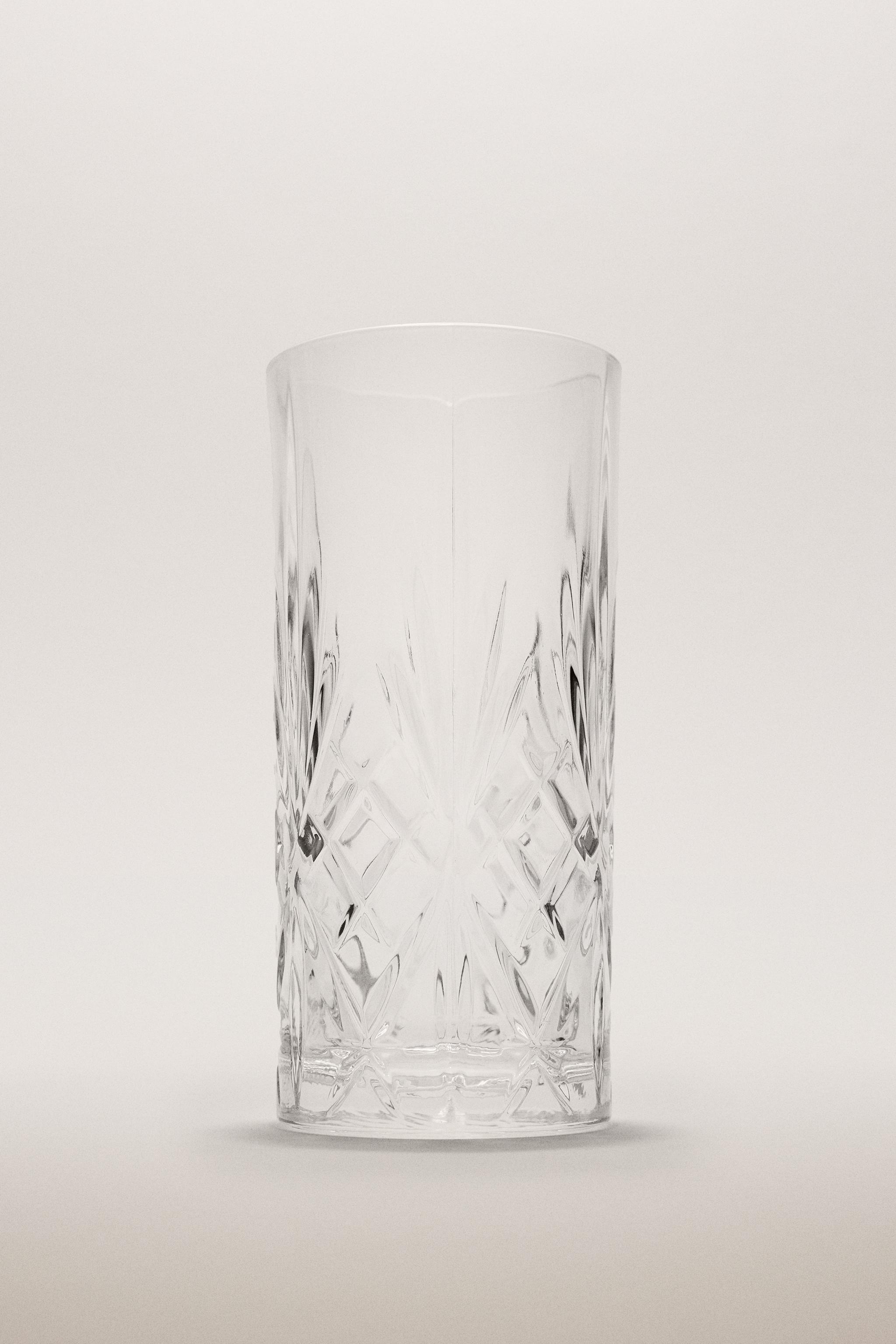 TALL TUMBLER WITH RAISED DESIGN