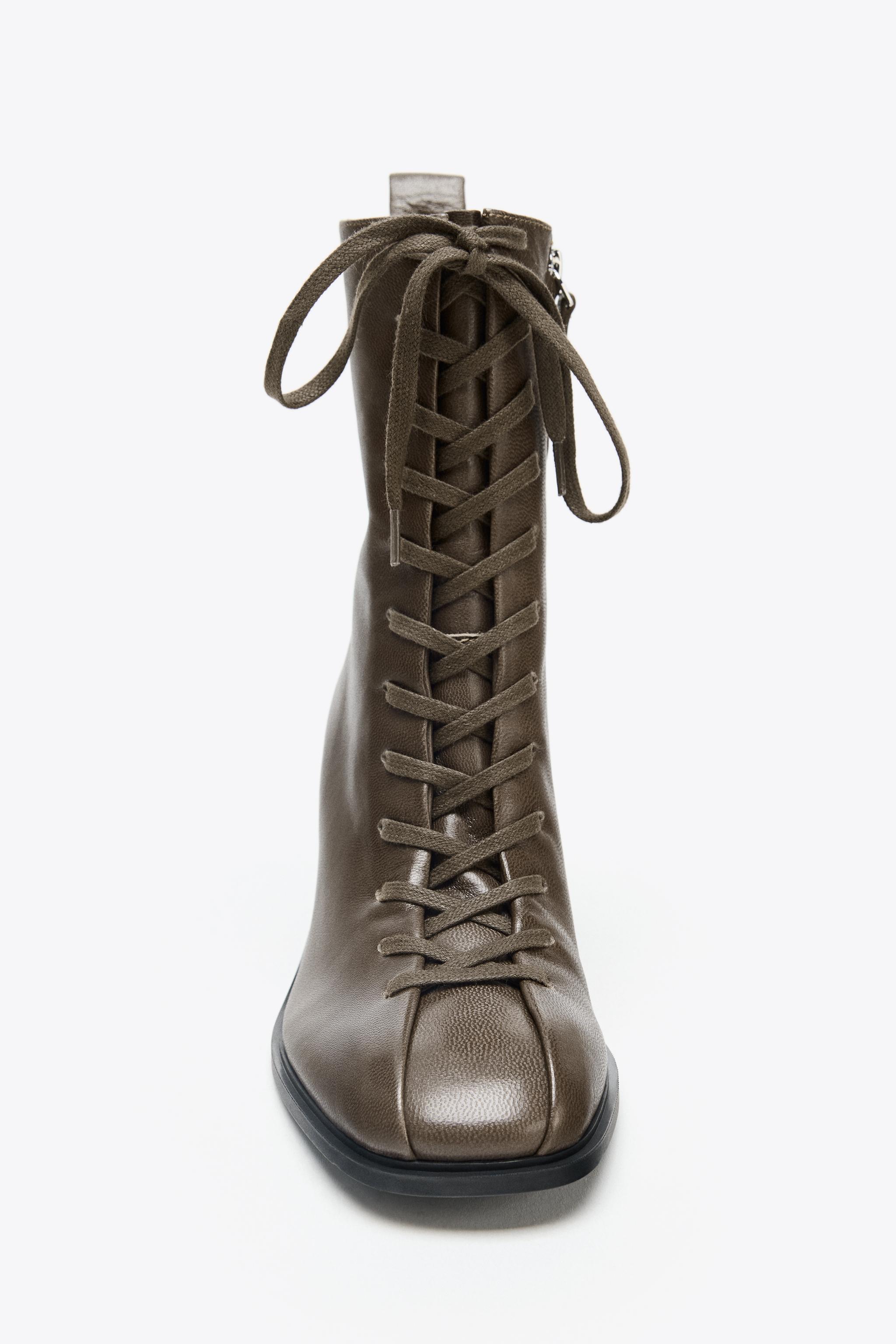LACED LEATHER ANKLE BOOTS