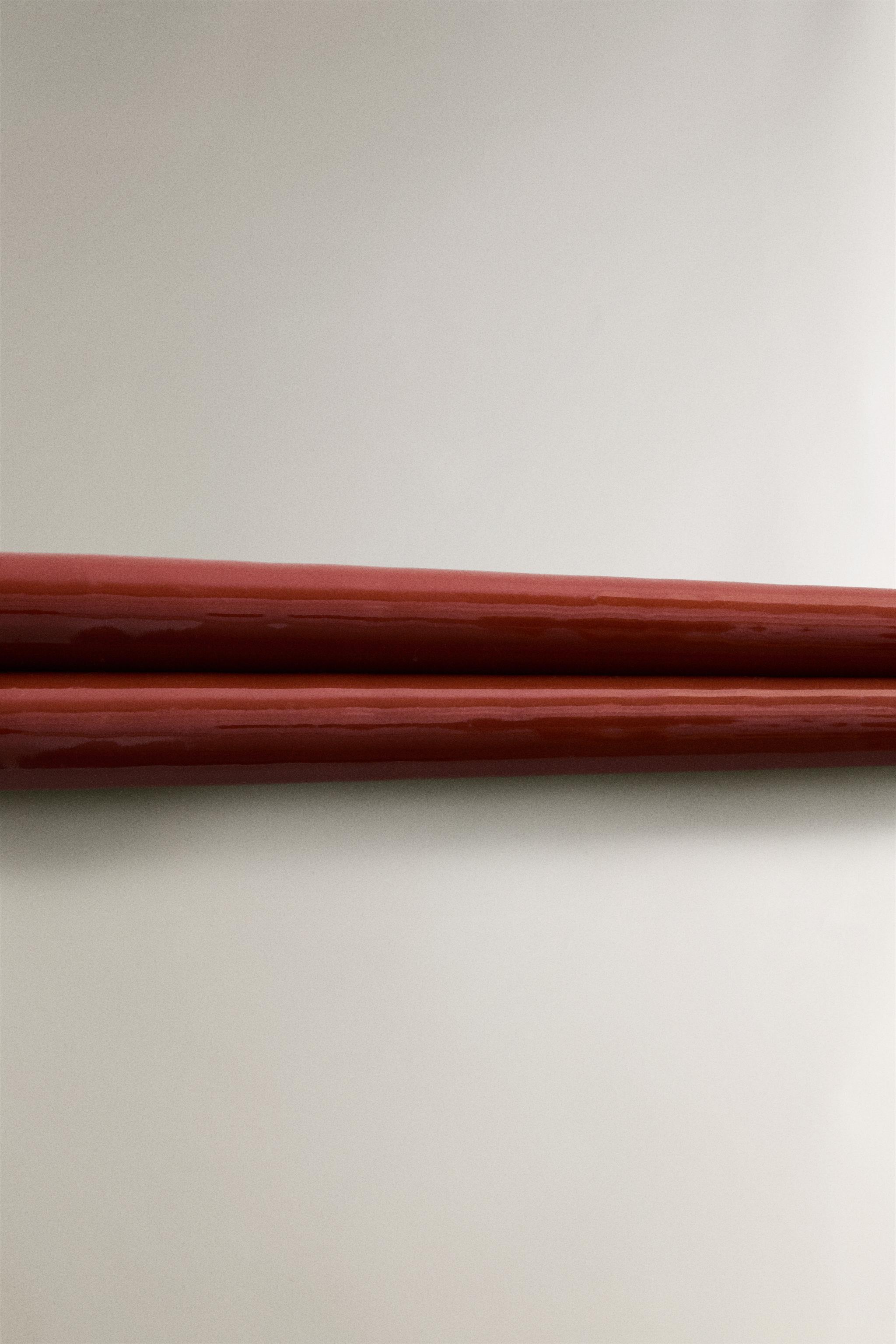 SET OF THIN CANDLES (SET OF 2)