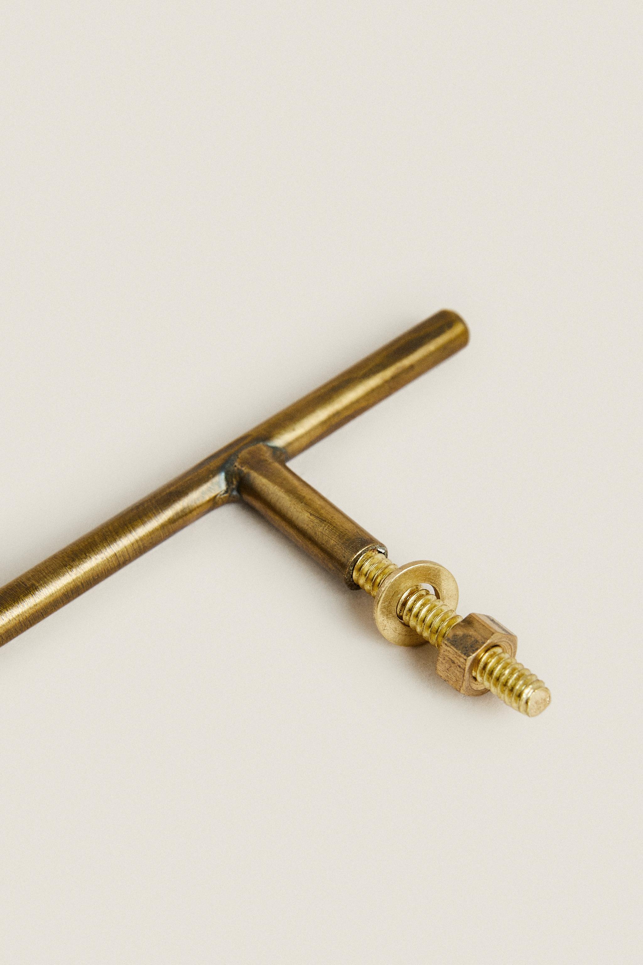 SET OF GOLD METALLIC KNOBS (SET OF 2)