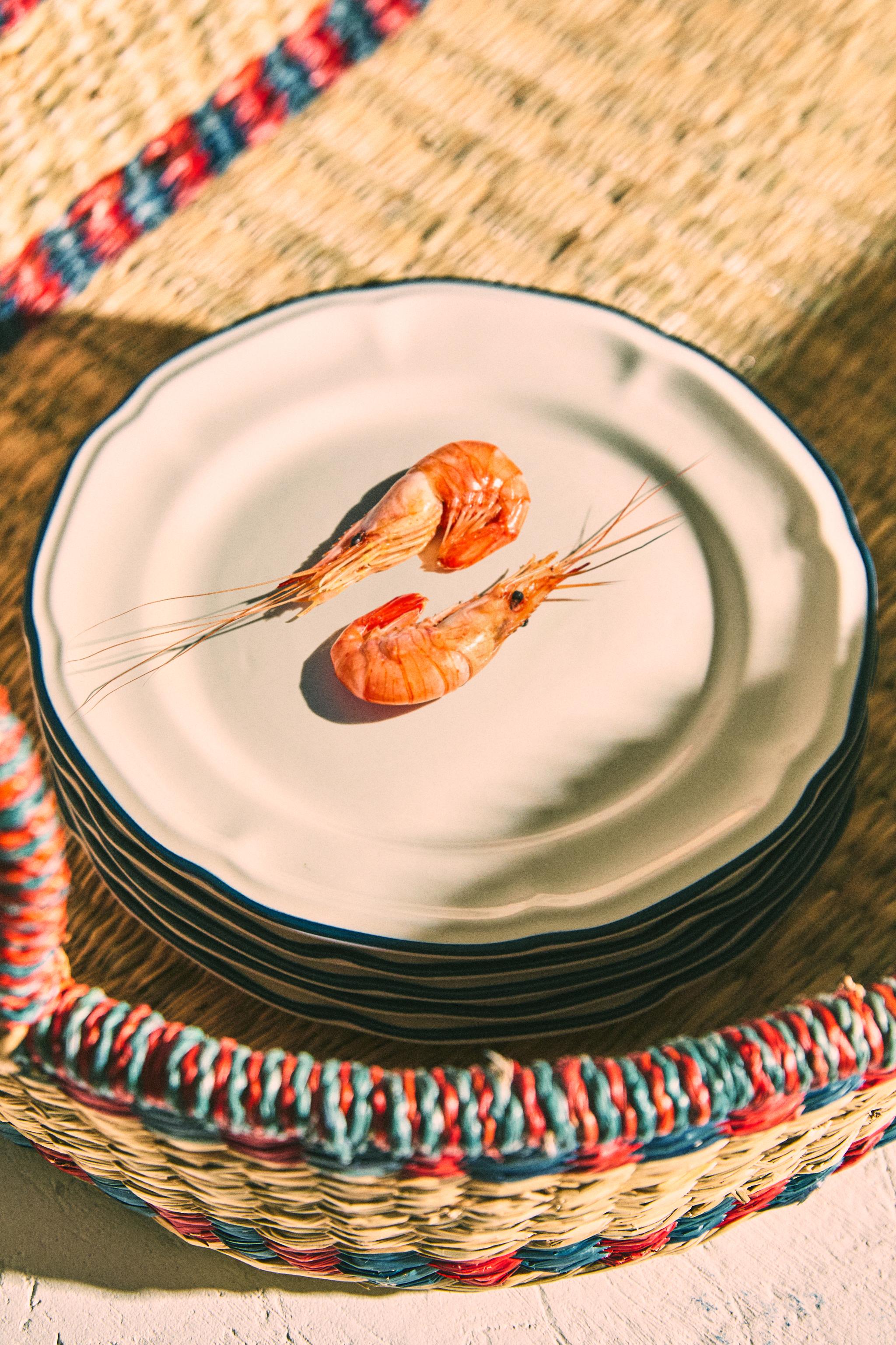 DESSERT PLATE WITH CONTRAST RIM