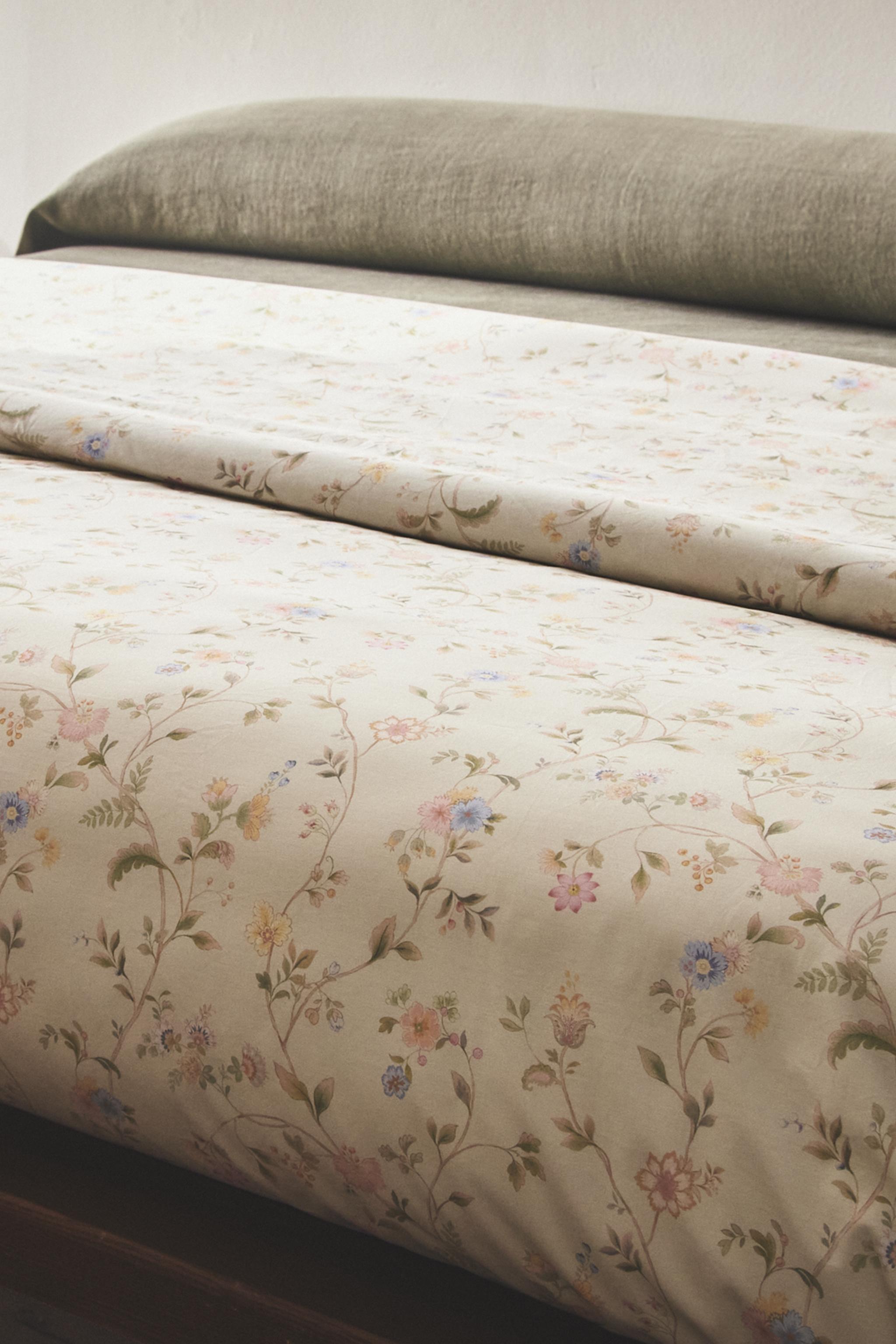 FLORAL PRINT DUVET COVER