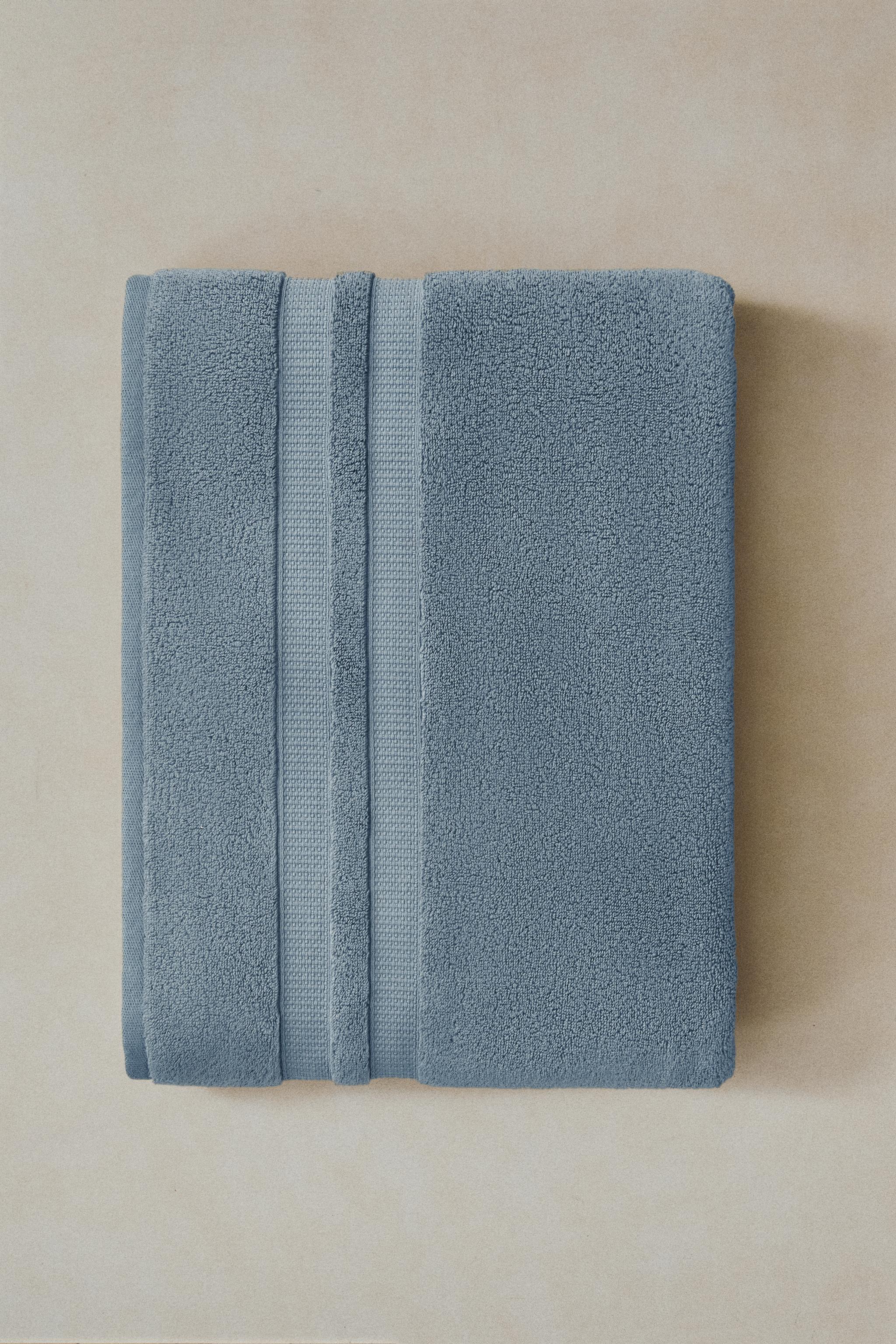 EXTRA SOFT DOUBLE BORDER BATH TOWEL