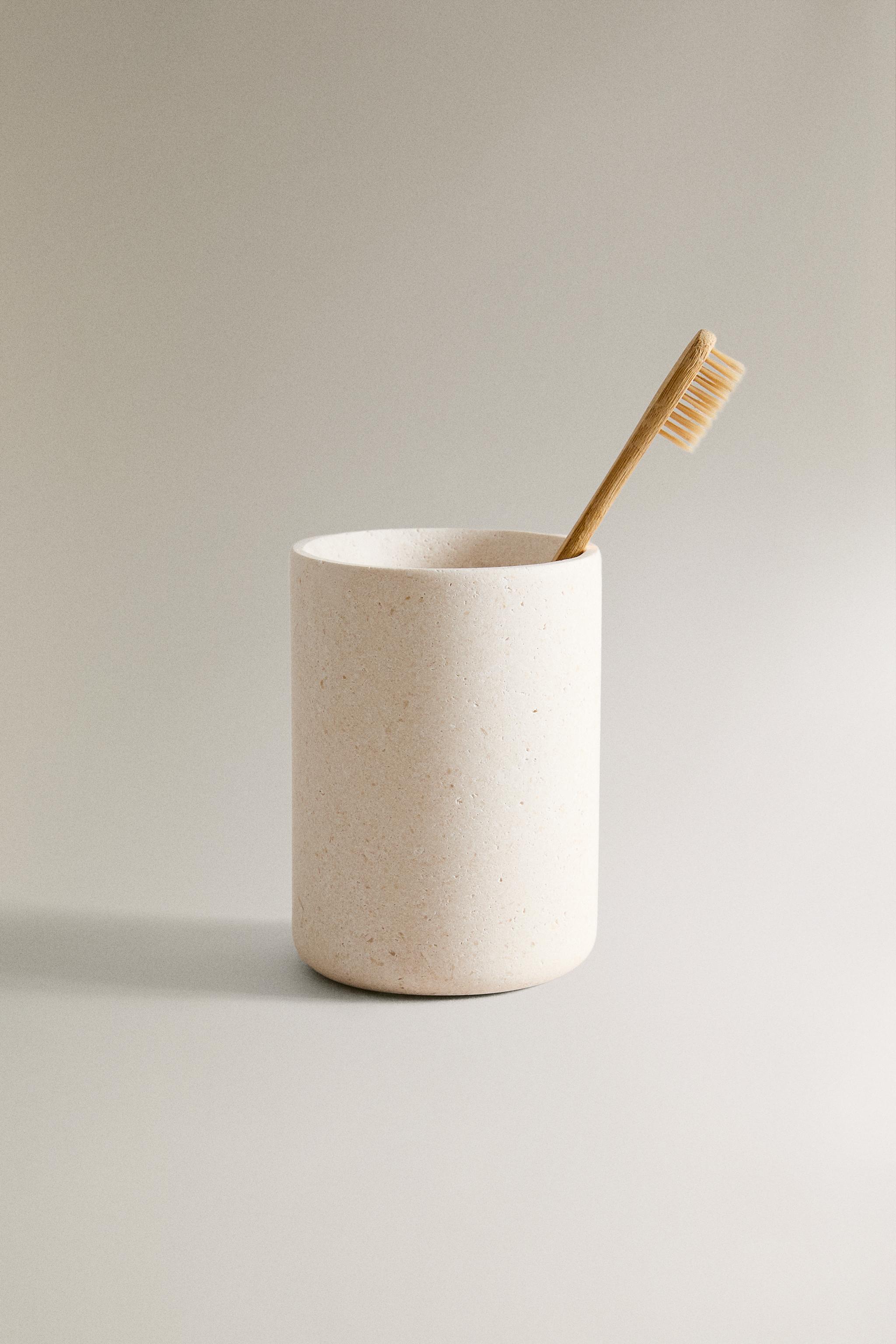WHITE MARBLE TOOTHBRUSH HOLDER