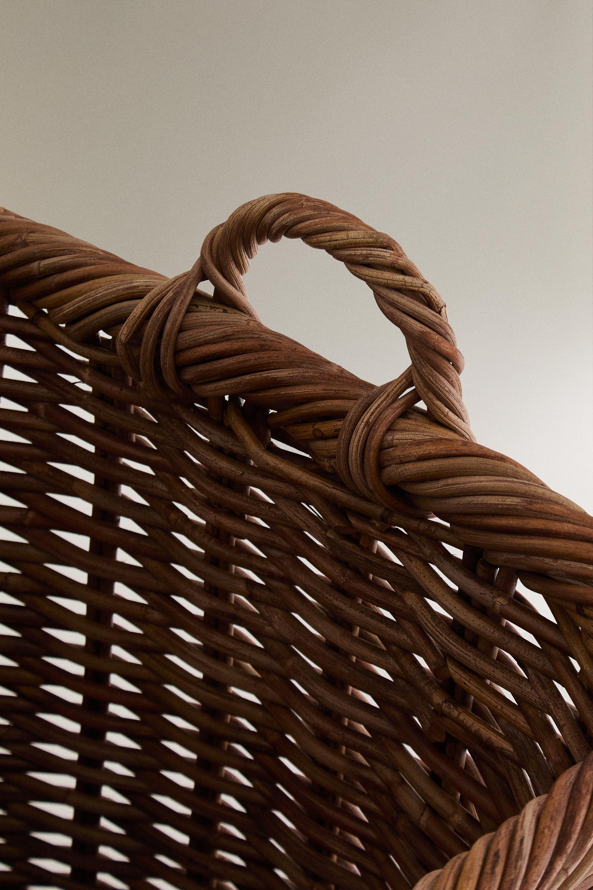 SQUARE RATTAN BASKET