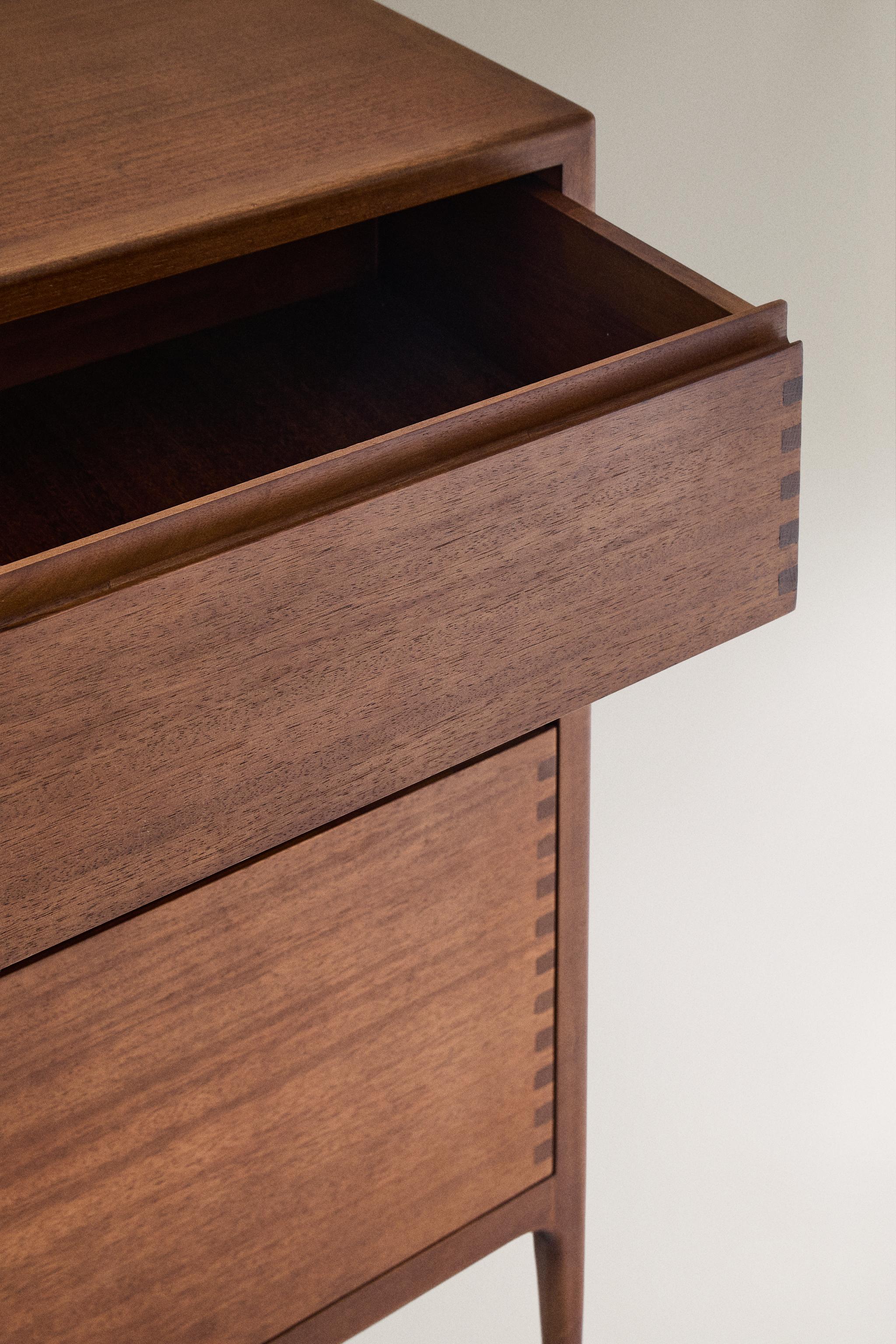 WOODEN DRESSER WITH THREE DRAWERS