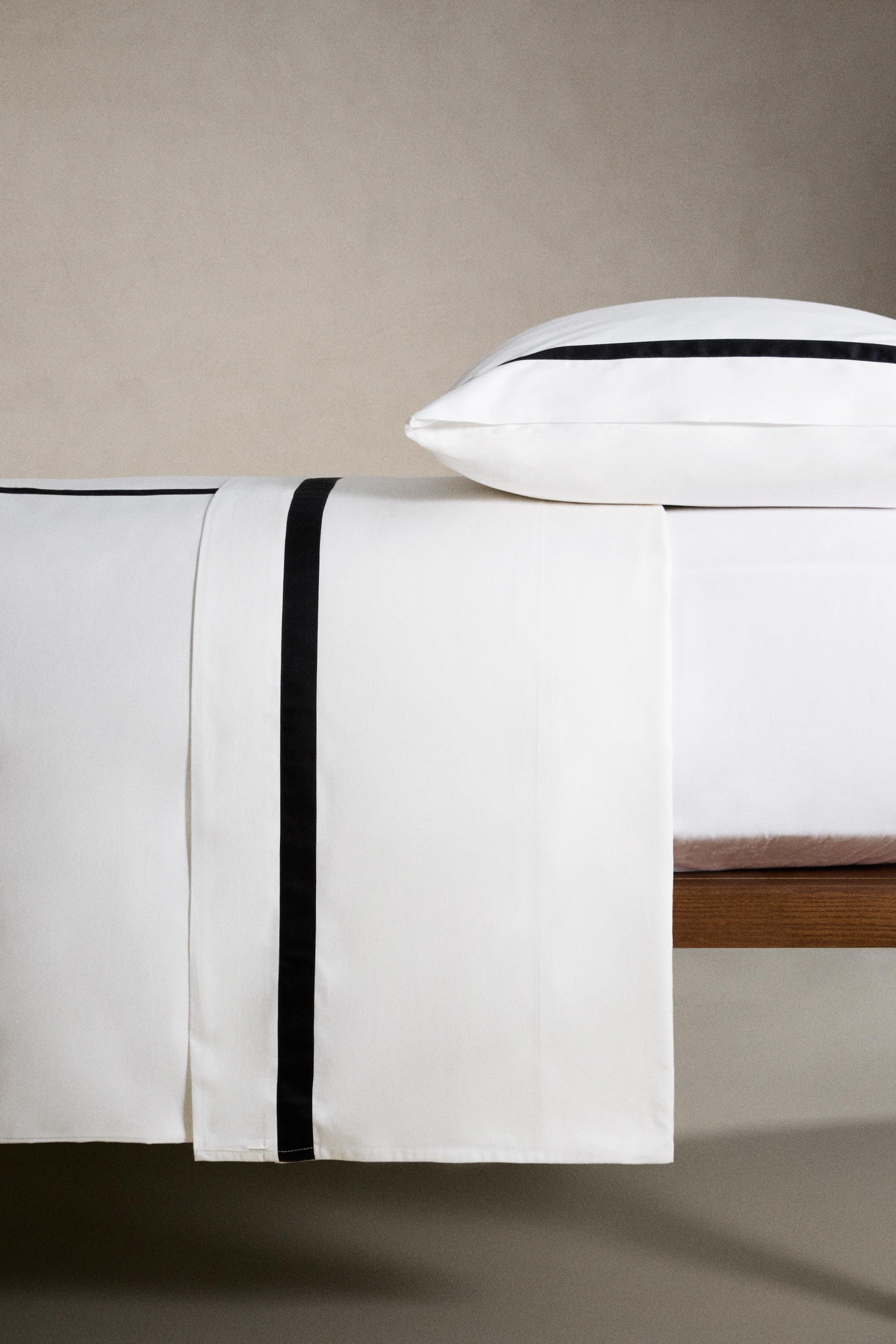 BORDERED SATEEN DUVET COVER