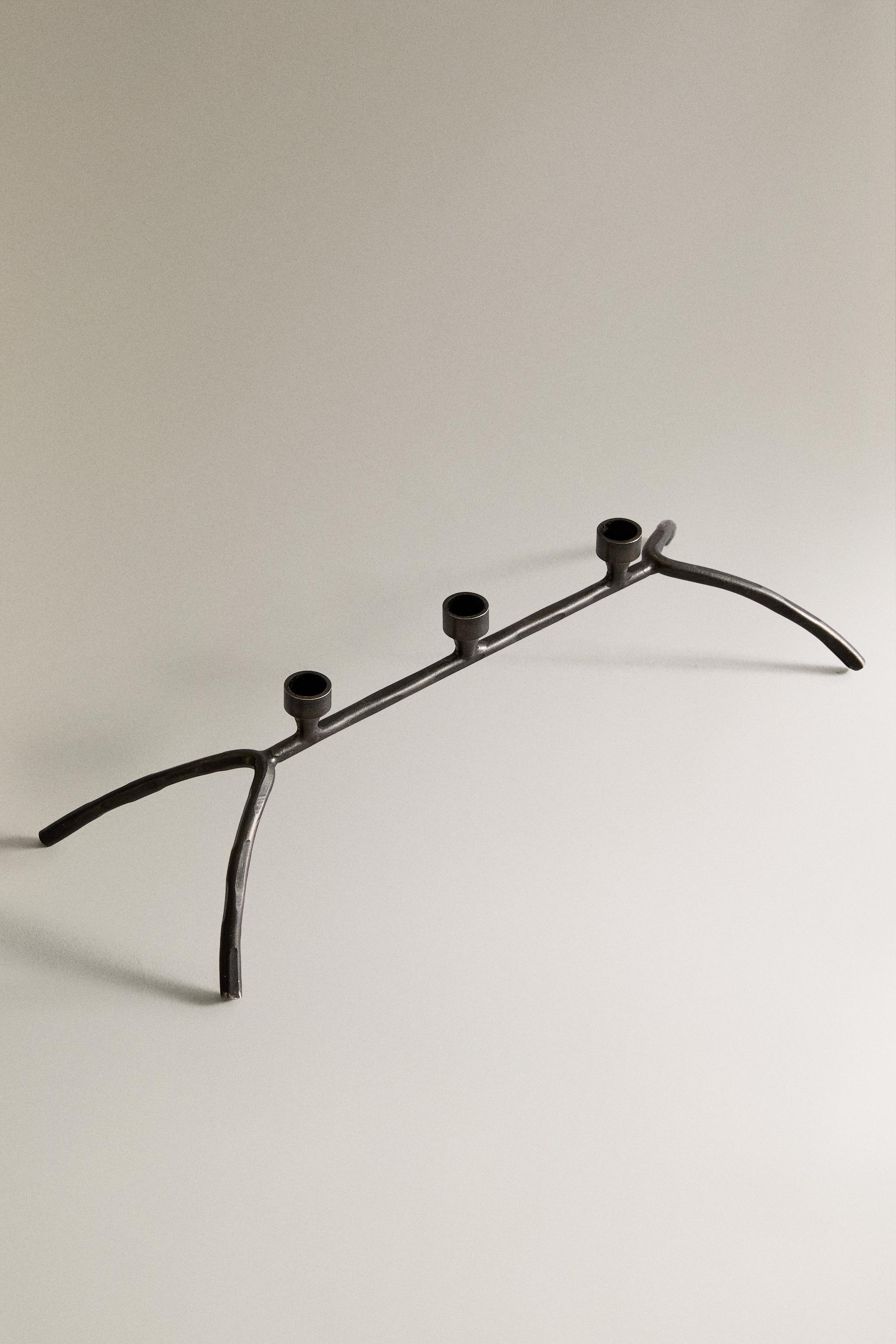 MULTIPLE CANDLESTICK