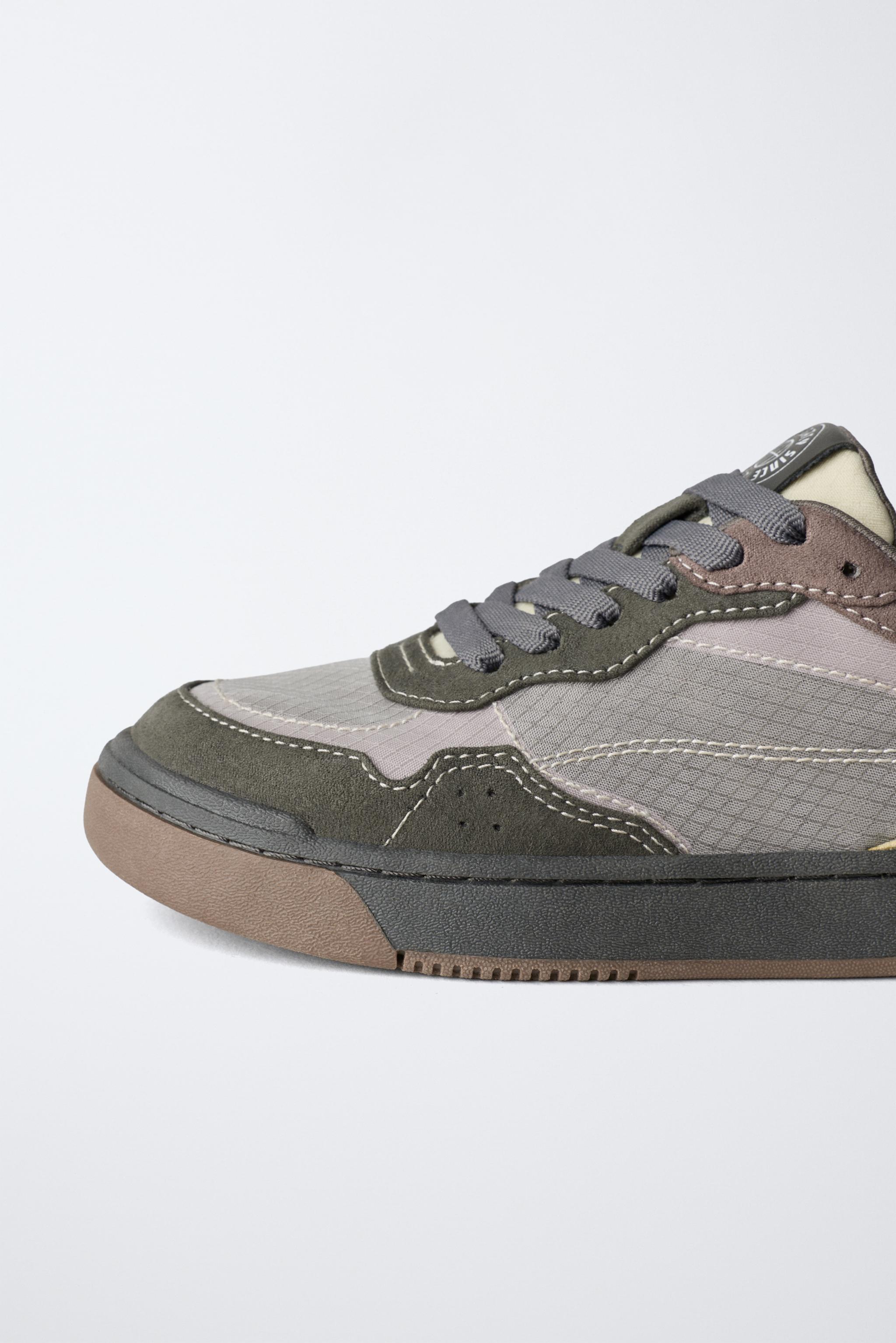 COMBINATION SNEAKERS