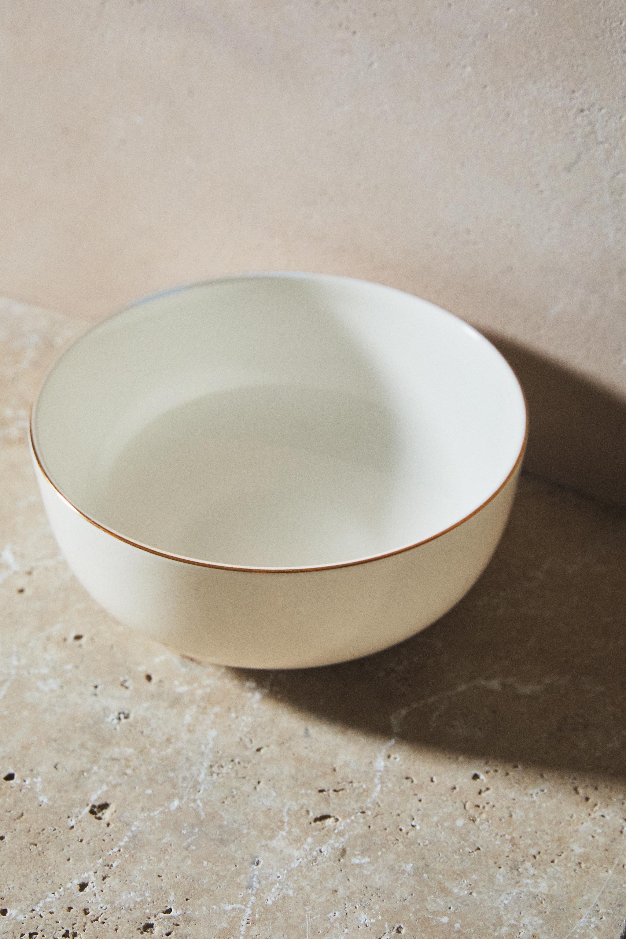 RIMMED BONE CHINA BOWL