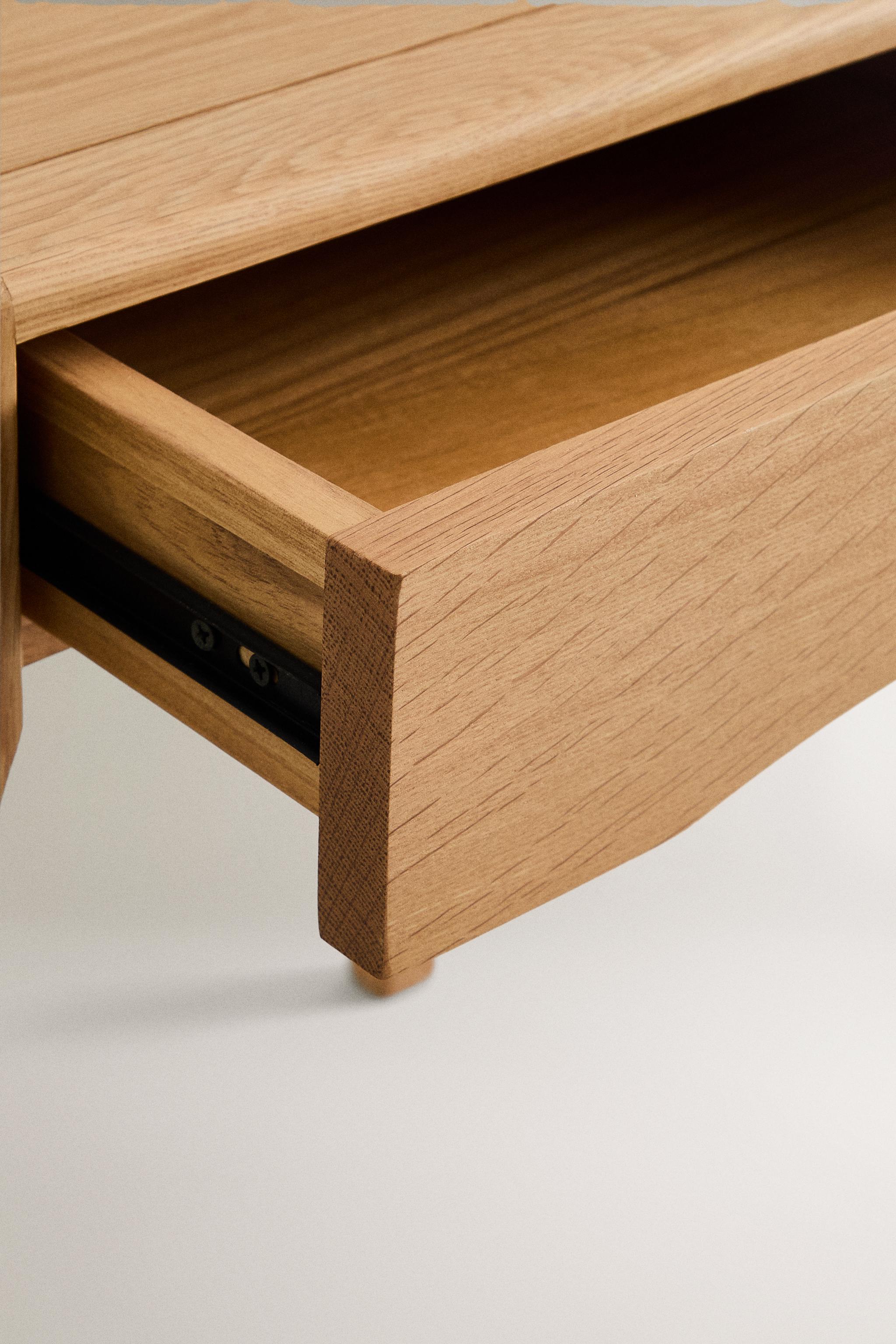 OAK NIGHTSTAND WITH DRAWER