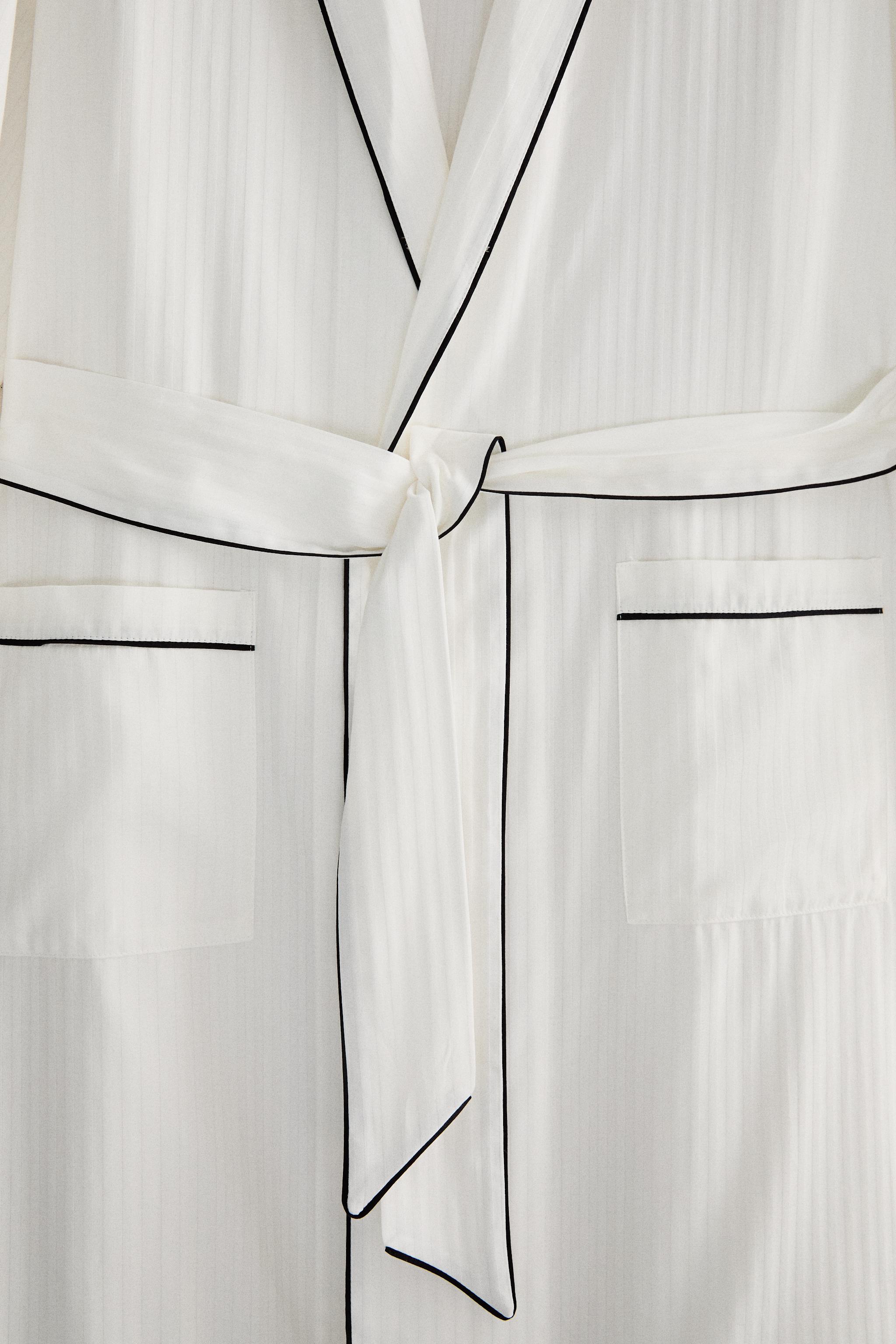 STRIPED JACQUARD ROBE