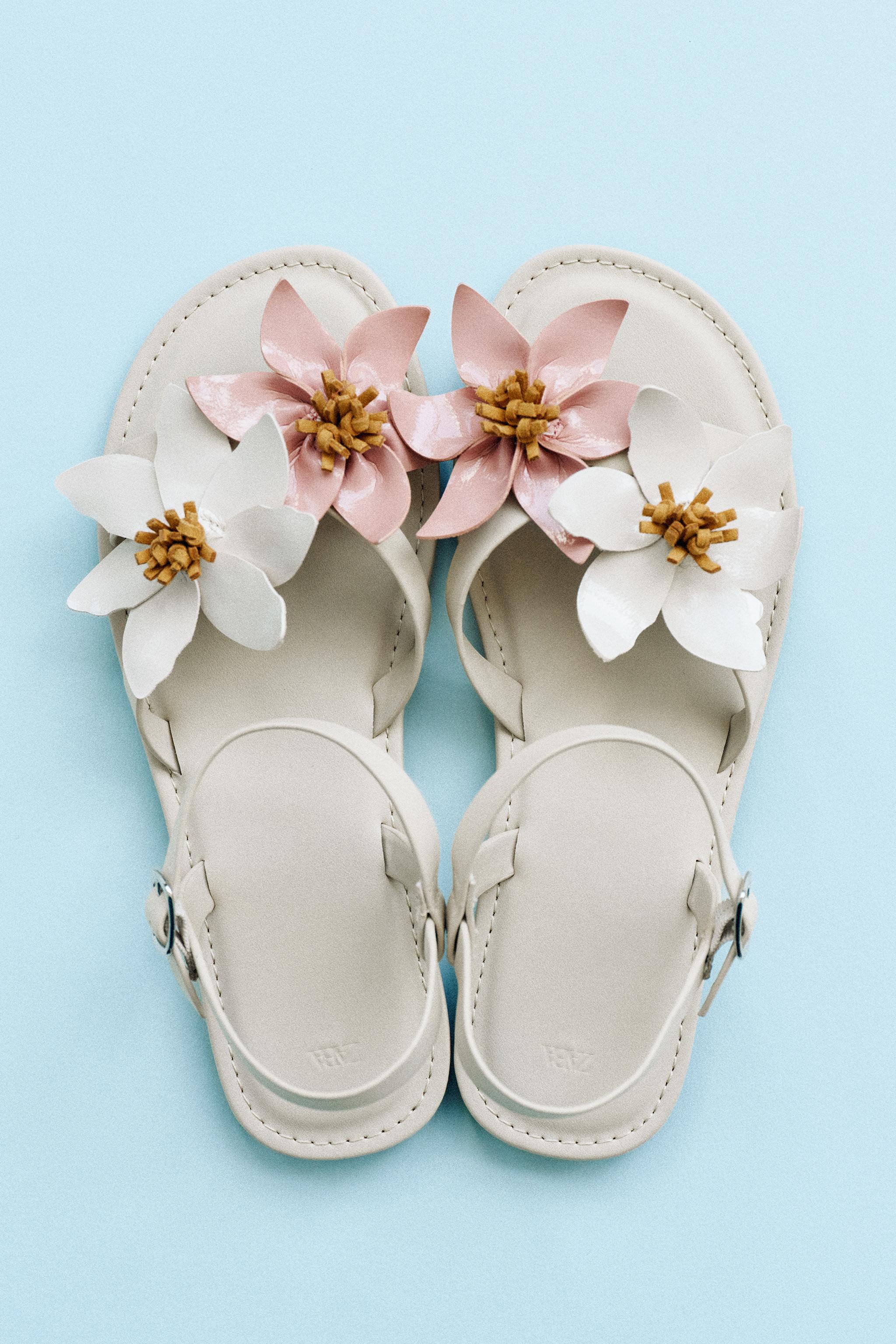 3D FLOWER SANDALS