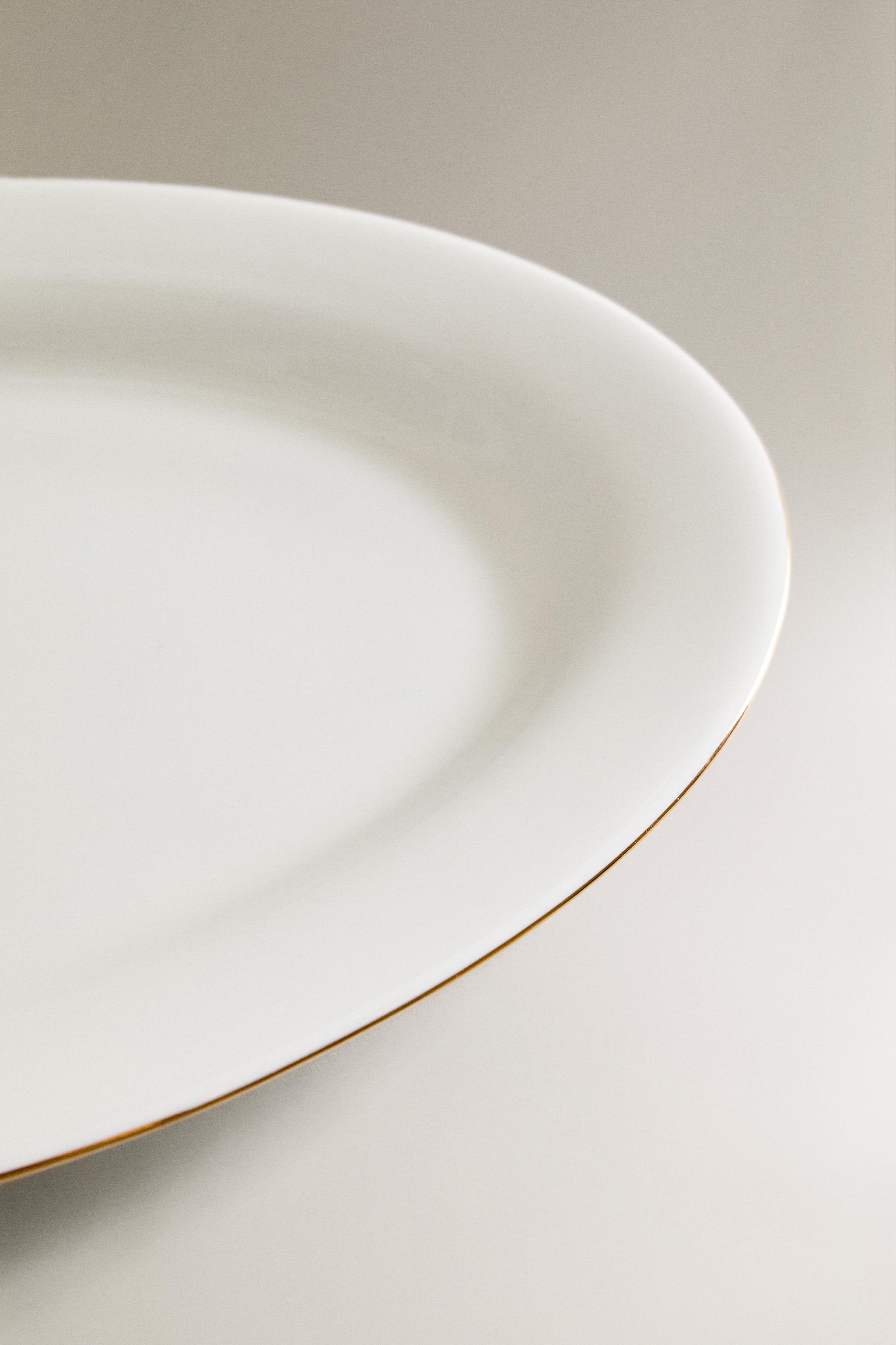 RIMMED BONE CHINA OVAL SERVING DISH