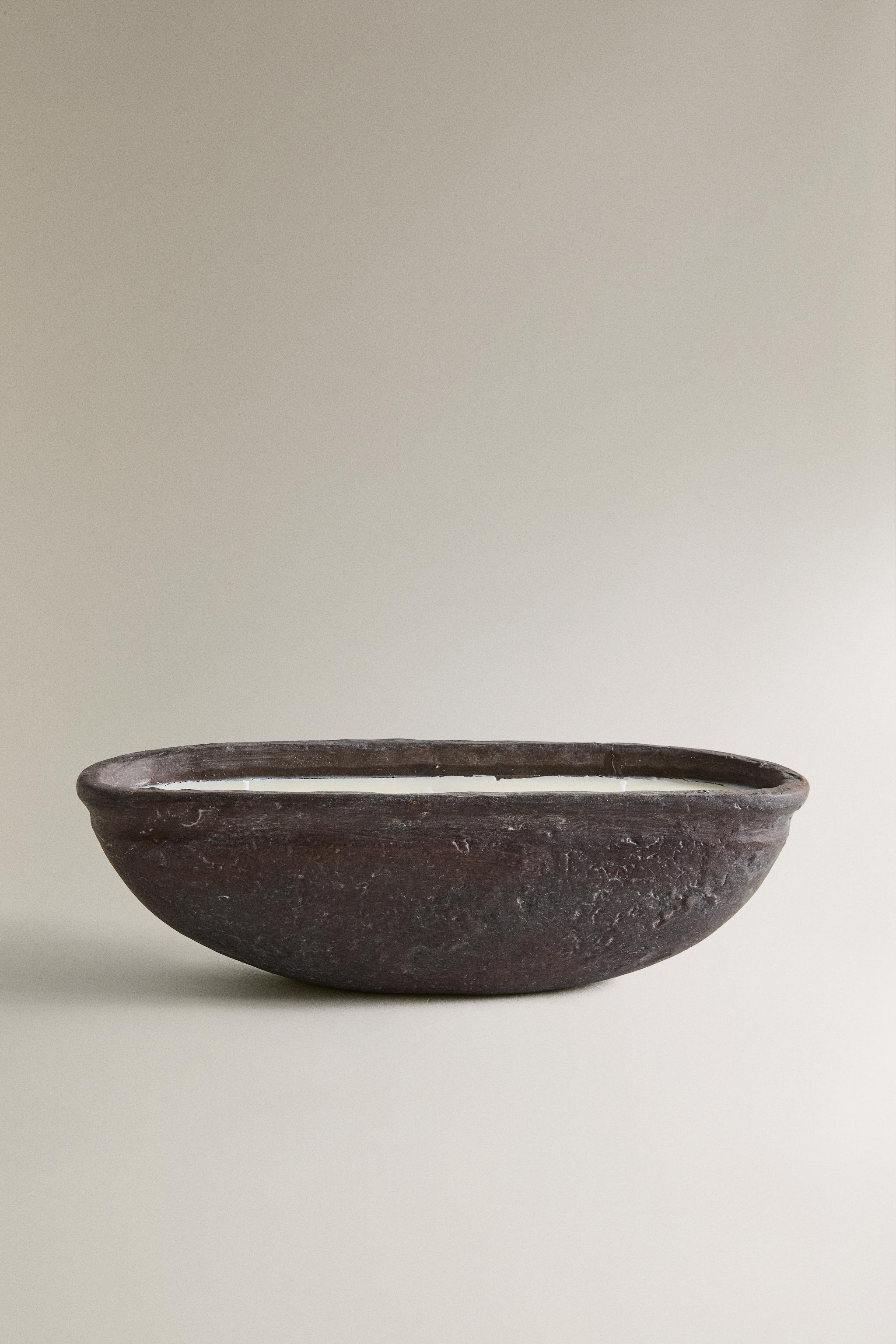 (600 GR) LEATHER AMBER SCENTED CANDLE