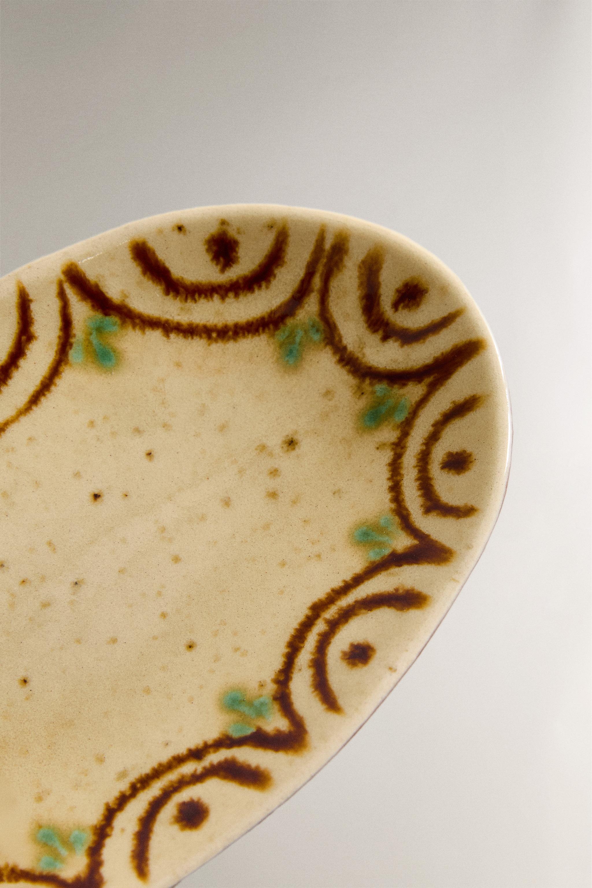 PAINTED CERAMIC BATHROOM SOAP DISH