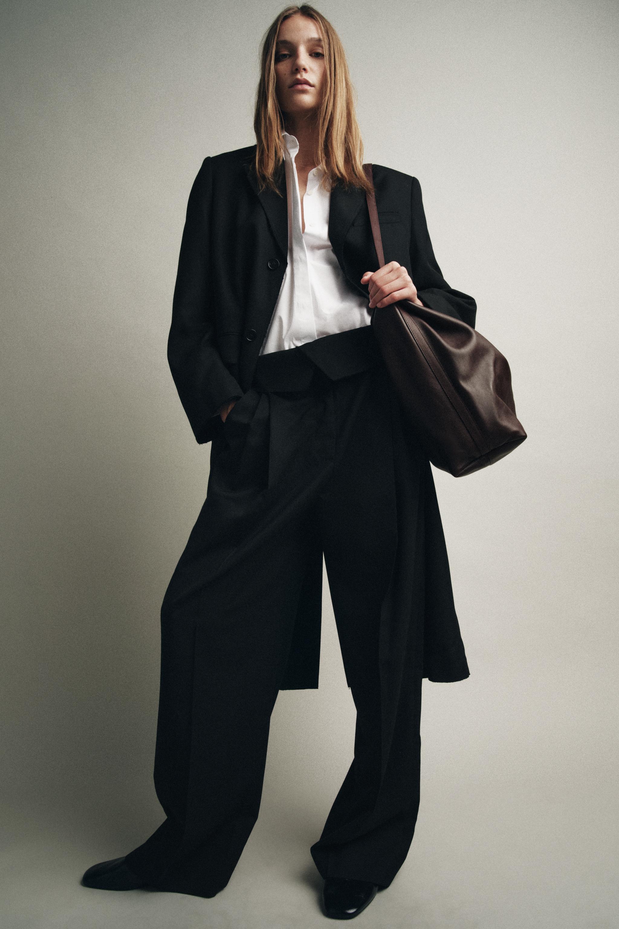 DOUBLE COMPARTMENT LEATHER BUCKET BAG