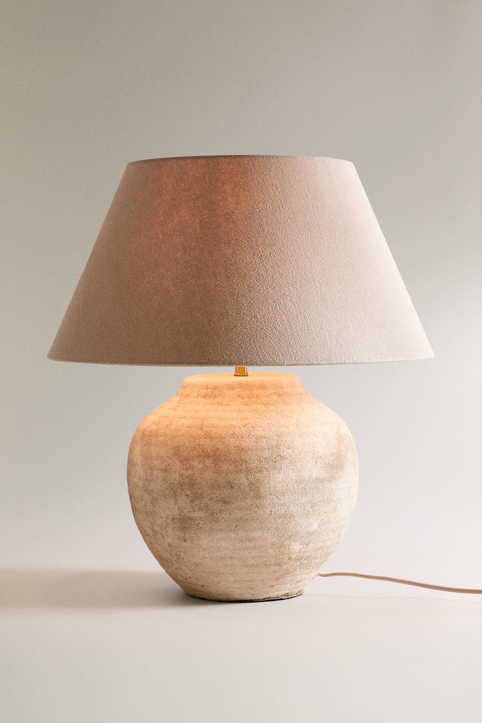 LARGE ANTIQUE FINISH CERAMIC TABLE LAMP