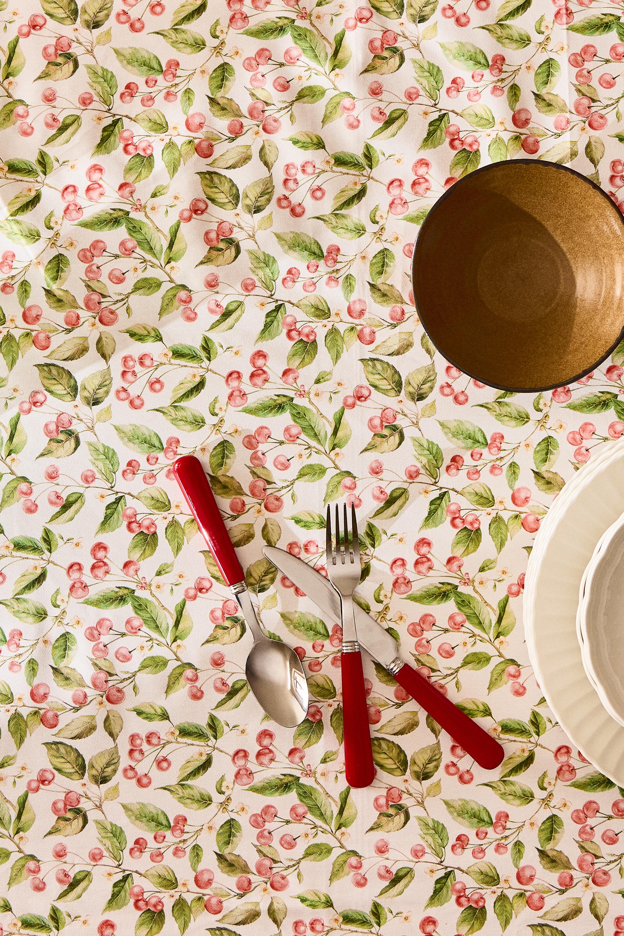 RESIN-COATED TABLECLOTH WITH A CHERRY PRINT
