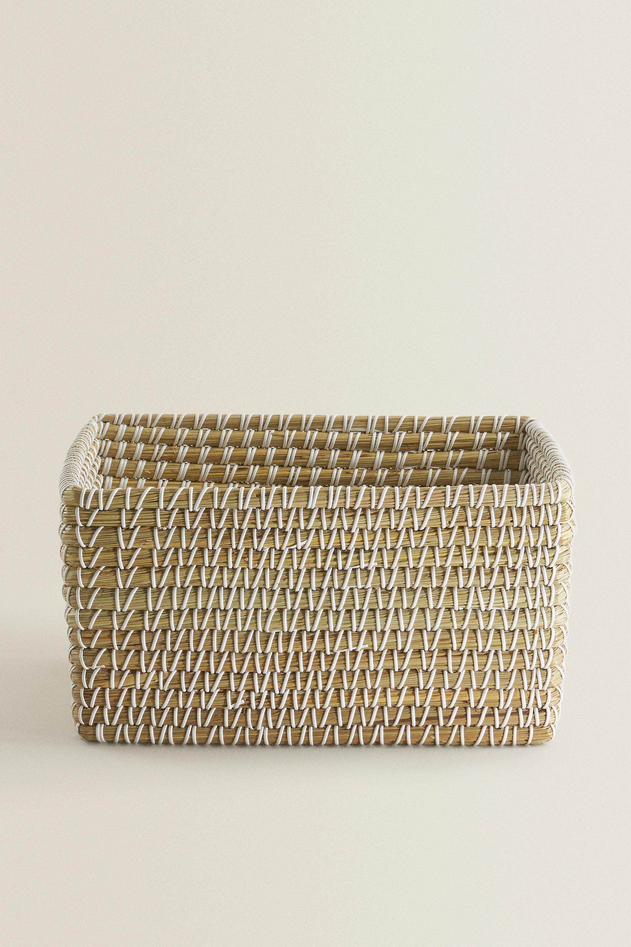 CONTRASTING RECTANGULAR BASKET